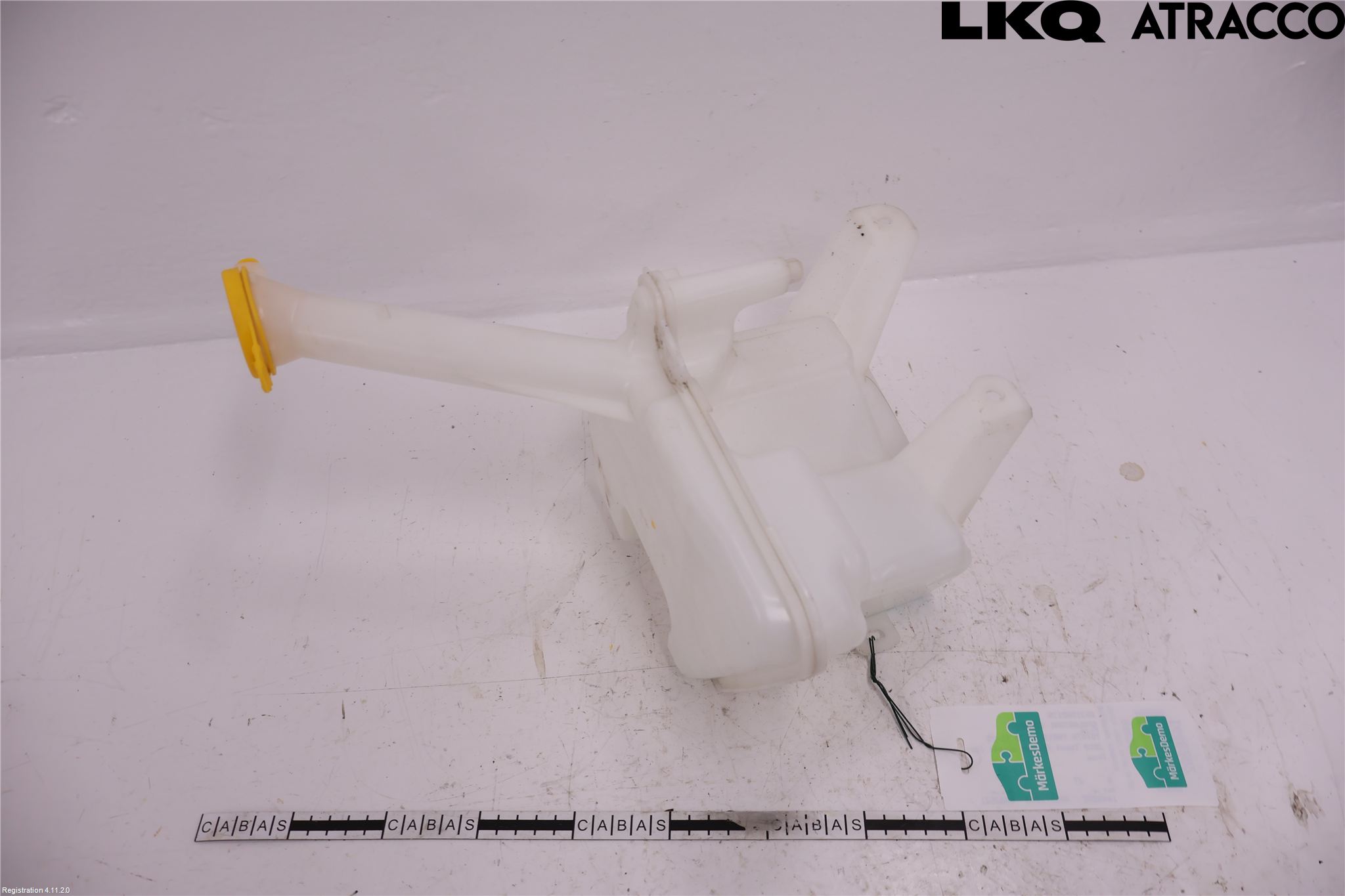 Toyota YARIS XP130 15-20 Spolartank Vindruta
