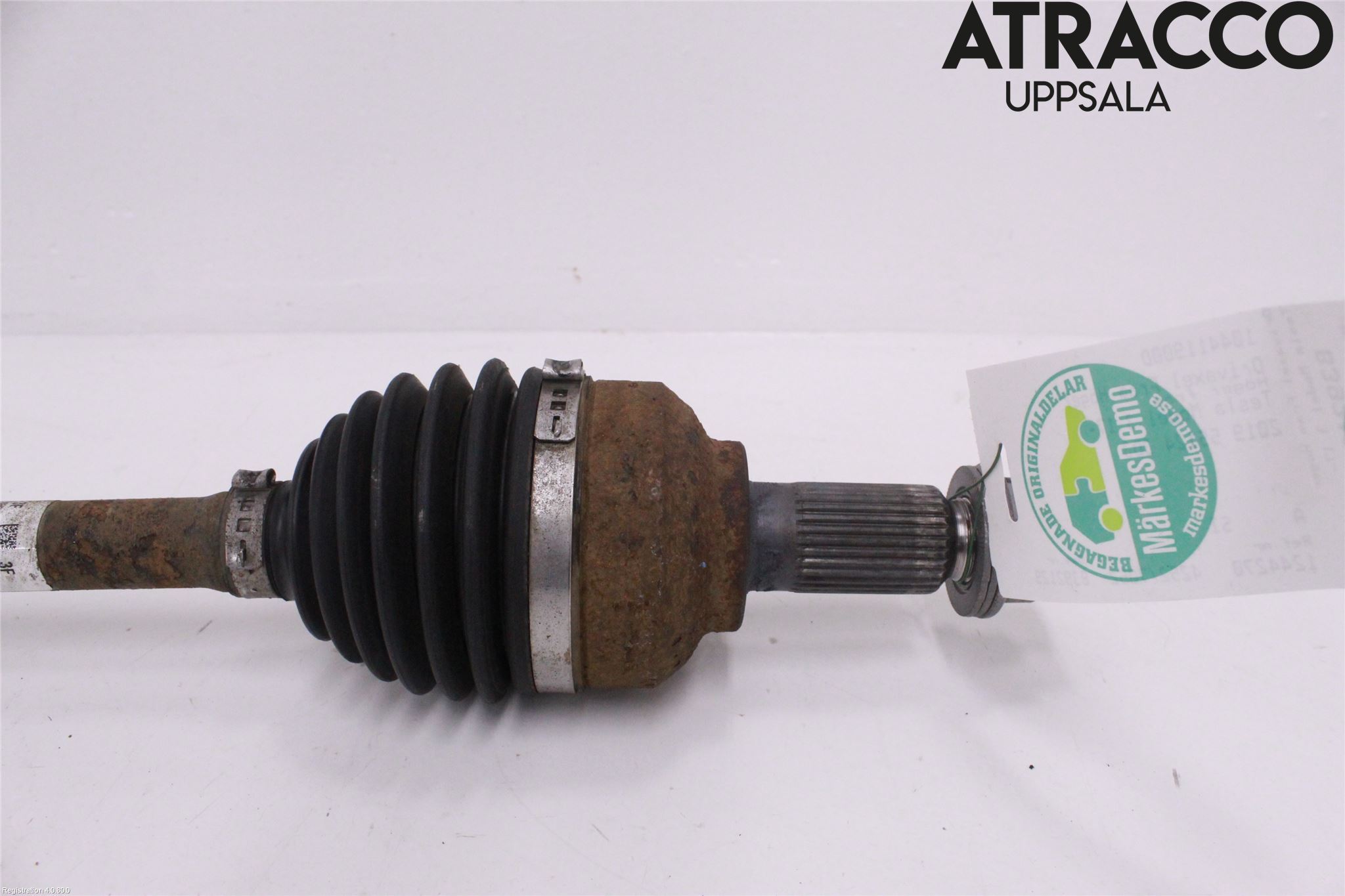 Tesla MODEL 3 17- Drivaxel Fram Höger