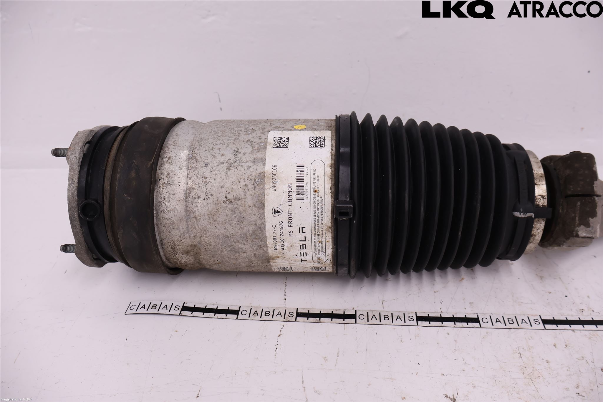 Tesla MODEL S 13- Fjäderben Fram Höger