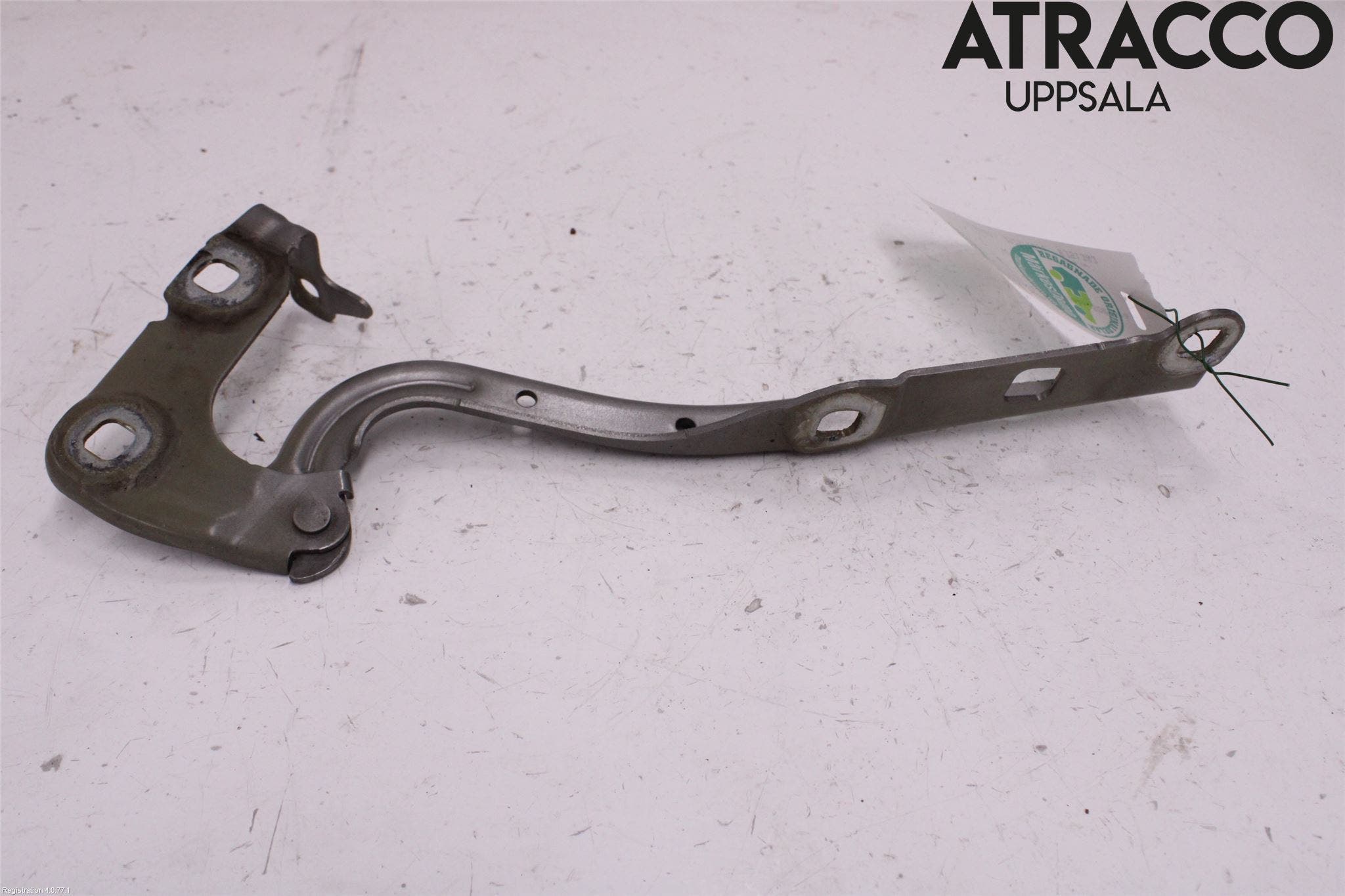 Opel ASTRA K 16-22 Huvgångjärn