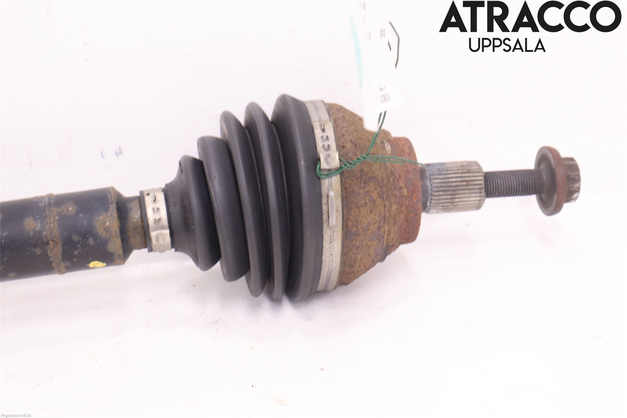Volkswagen VW PASSAT 15-19 Drivaxel Fram Höger