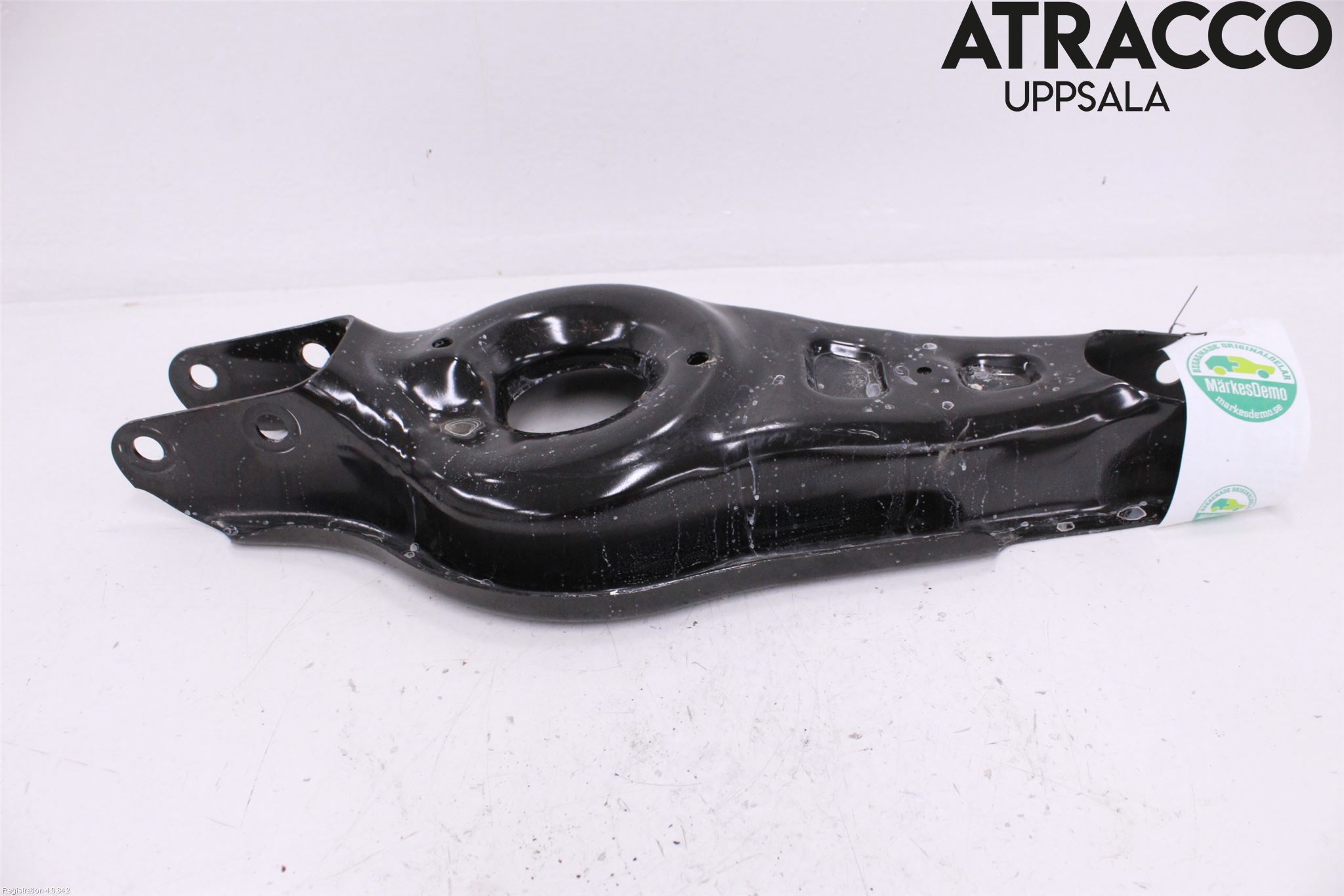 Tesla MODEL 3 17- Bärarm Bak Höger