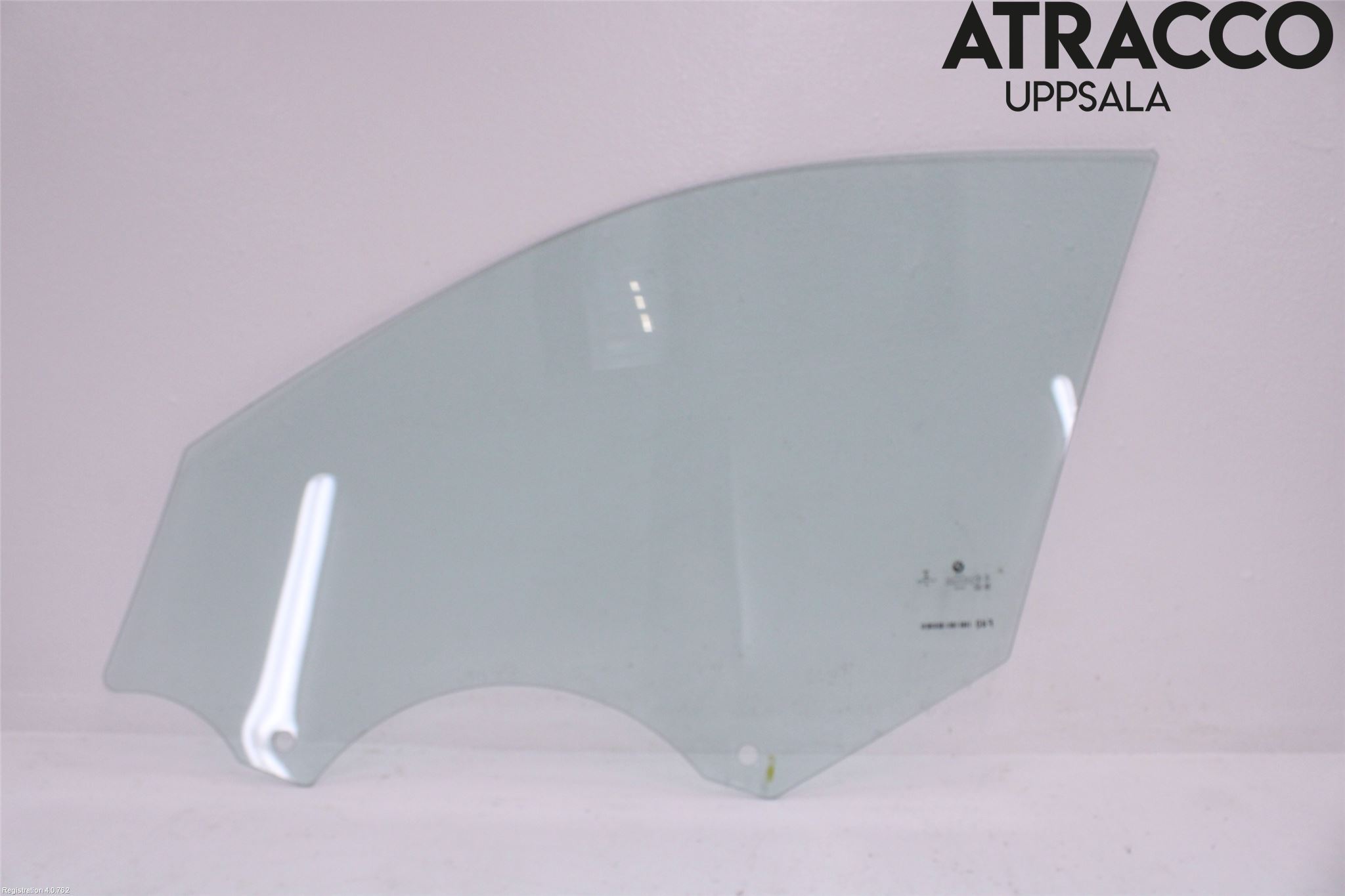 BMW 1 F40 19- Dörruta Fram Höger