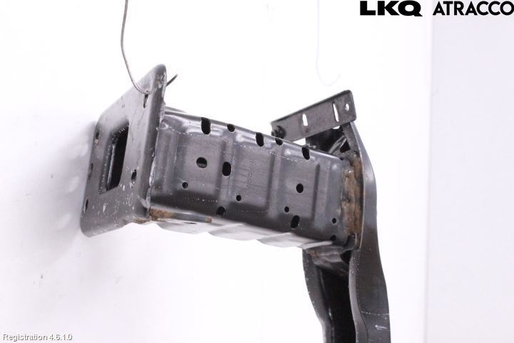 BMW X6 E71/E72   08-14 Stötfångarbalk Fram