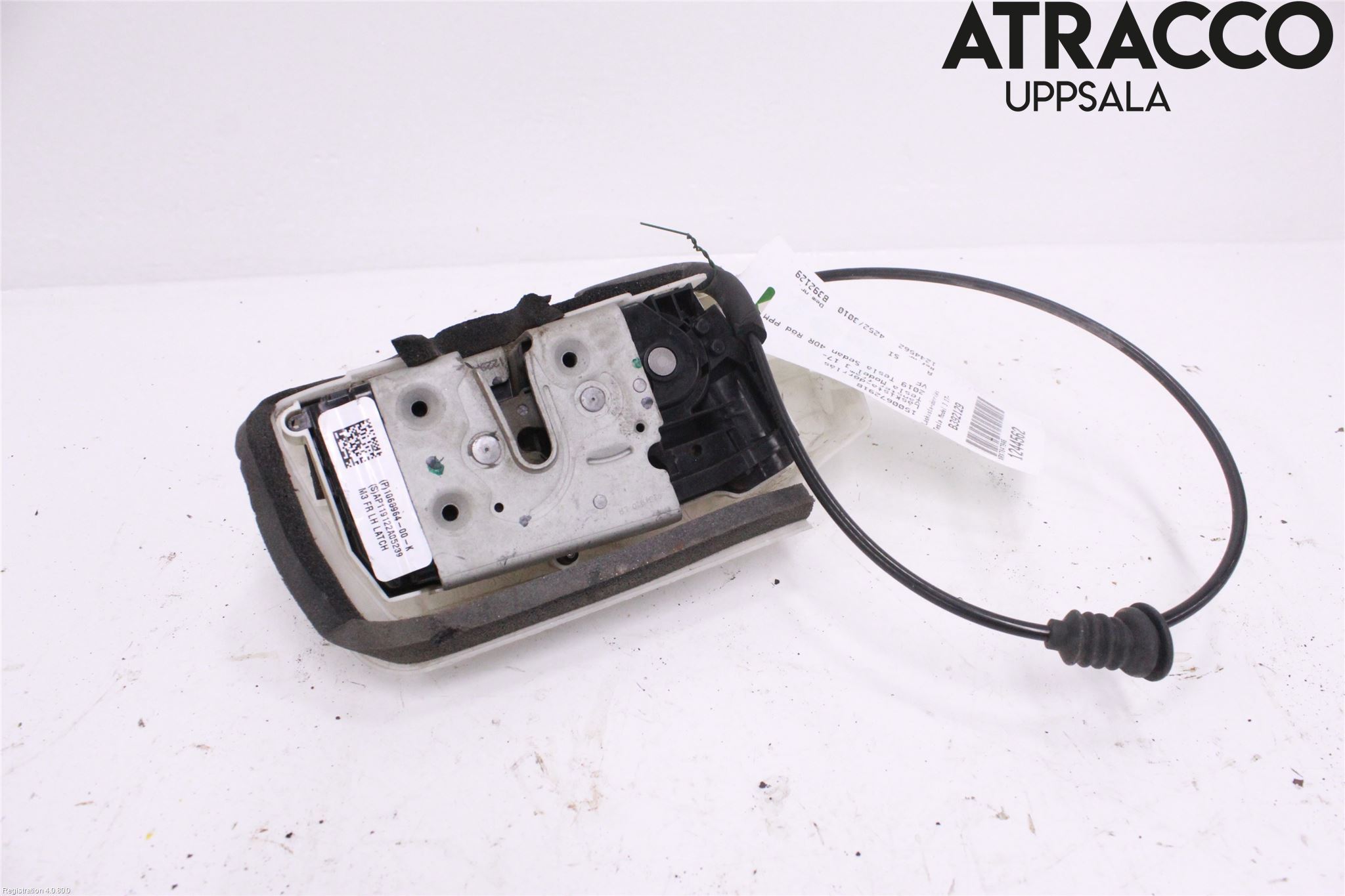 Tesla MODEL 3 17- Låskista-Dörrlås