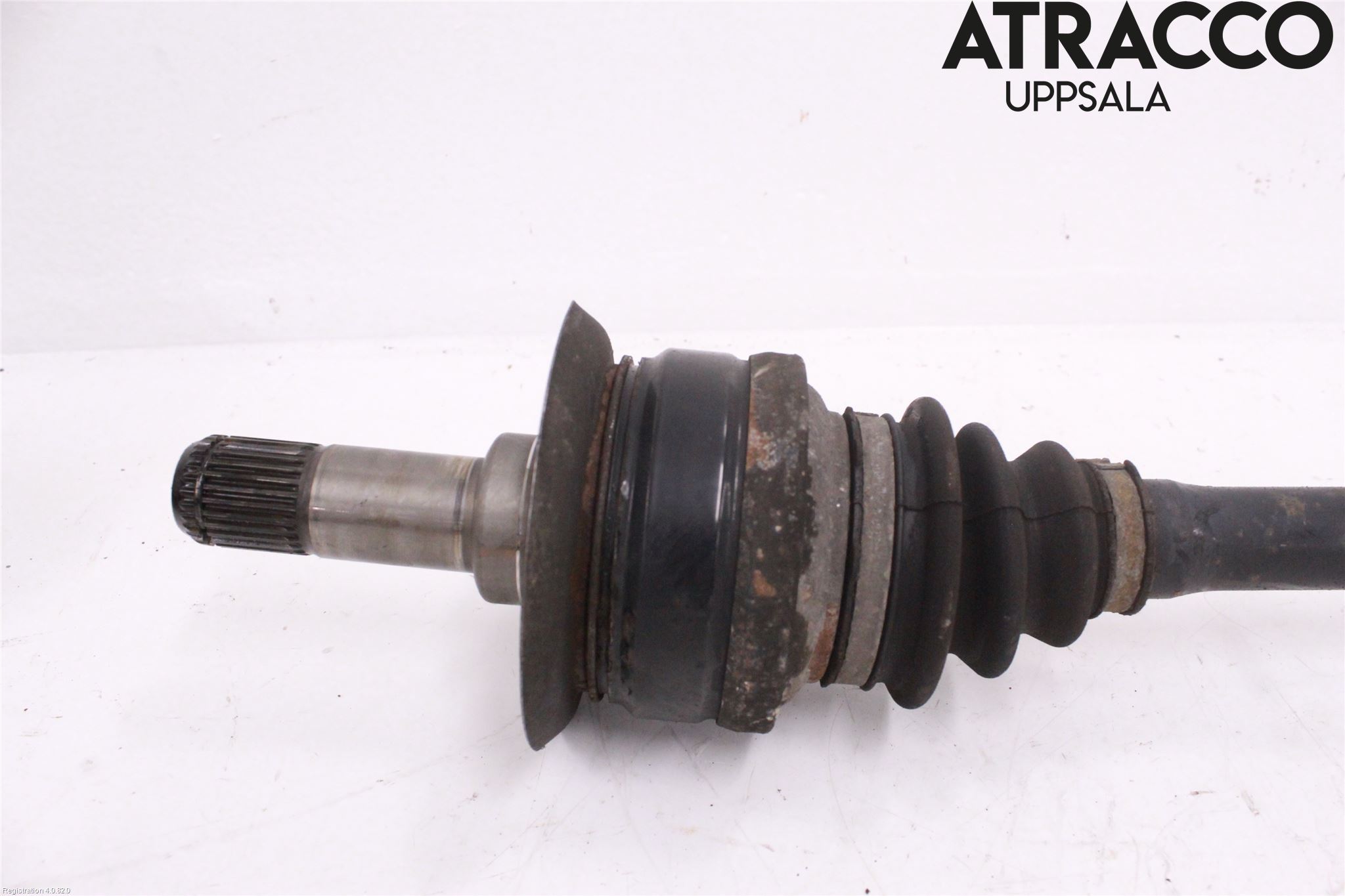 BMW 5 F10/F11/F18 09-17 Drivaxel Bak Höger