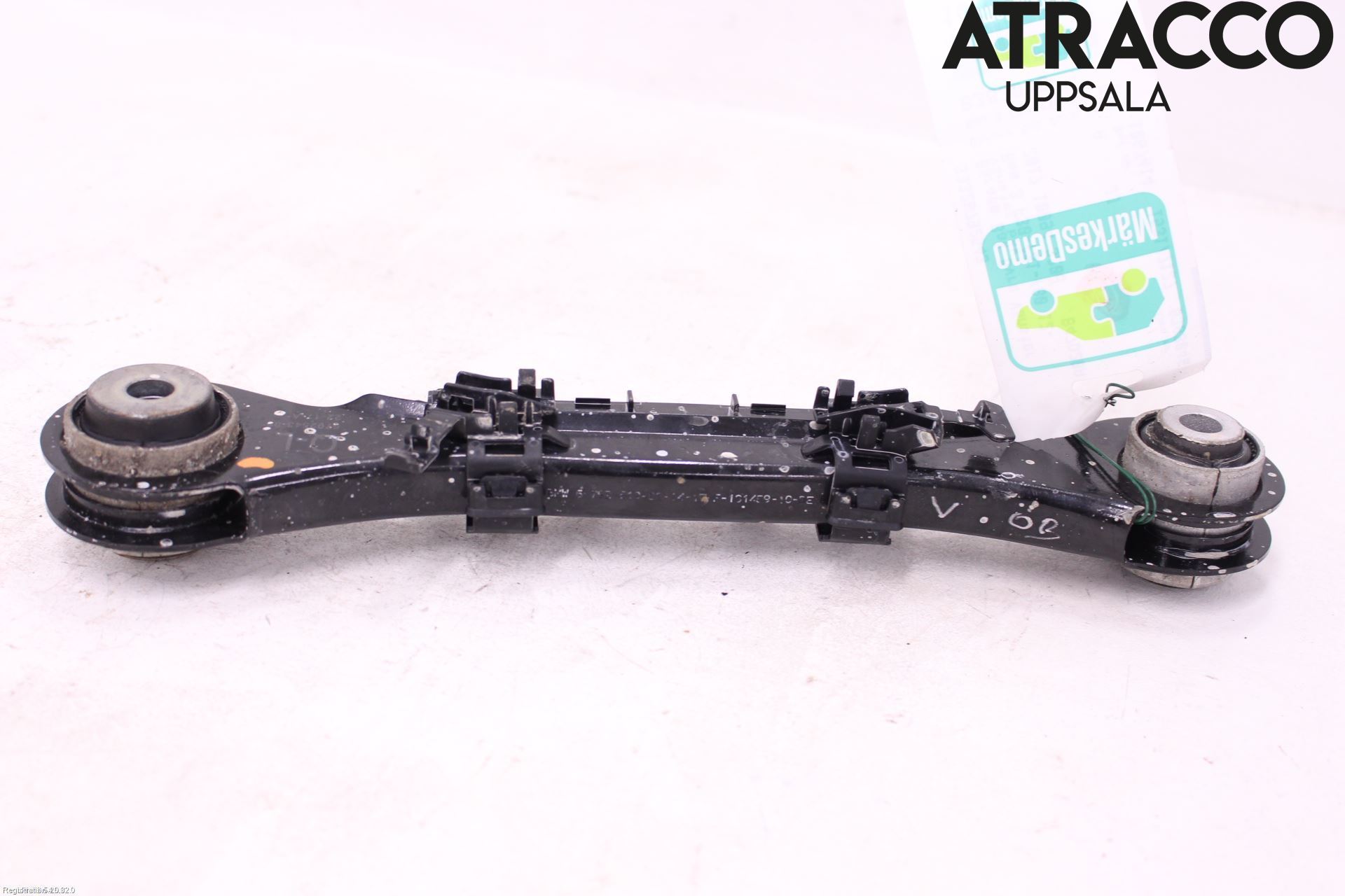 BMW 3 F30/F31/F80 12-19 Bärarm Bak Övre Vänster