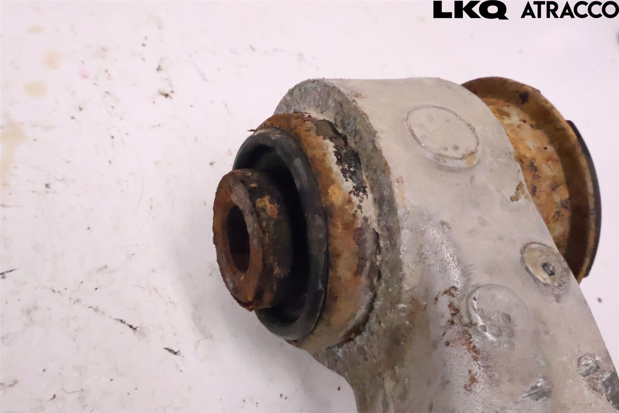 Dodge PICK UP RAM 81- Bärarm Fram Undre Vä