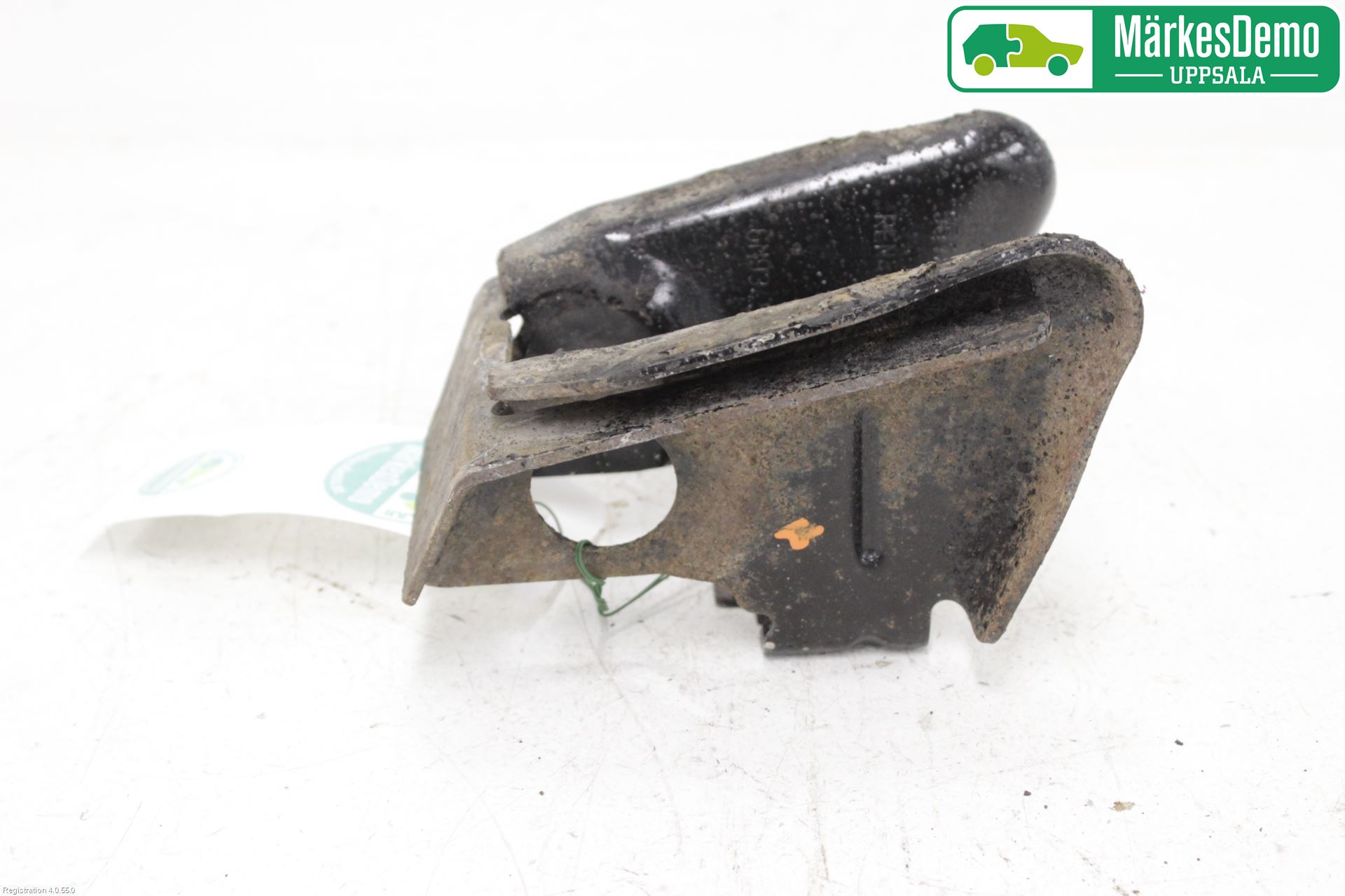 Renault TRAFIC/E-TECH 15- Bakaxel Fäste