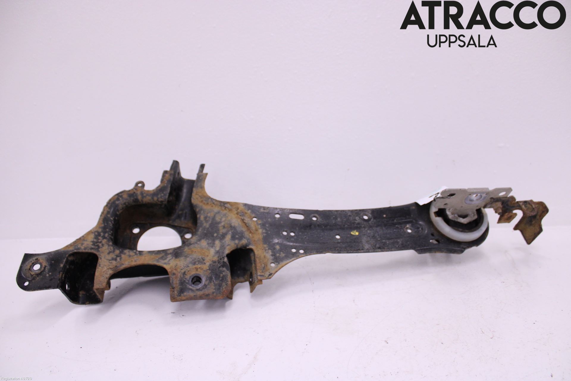 Volvo V60 14-18 Bärarm Bak Vänster