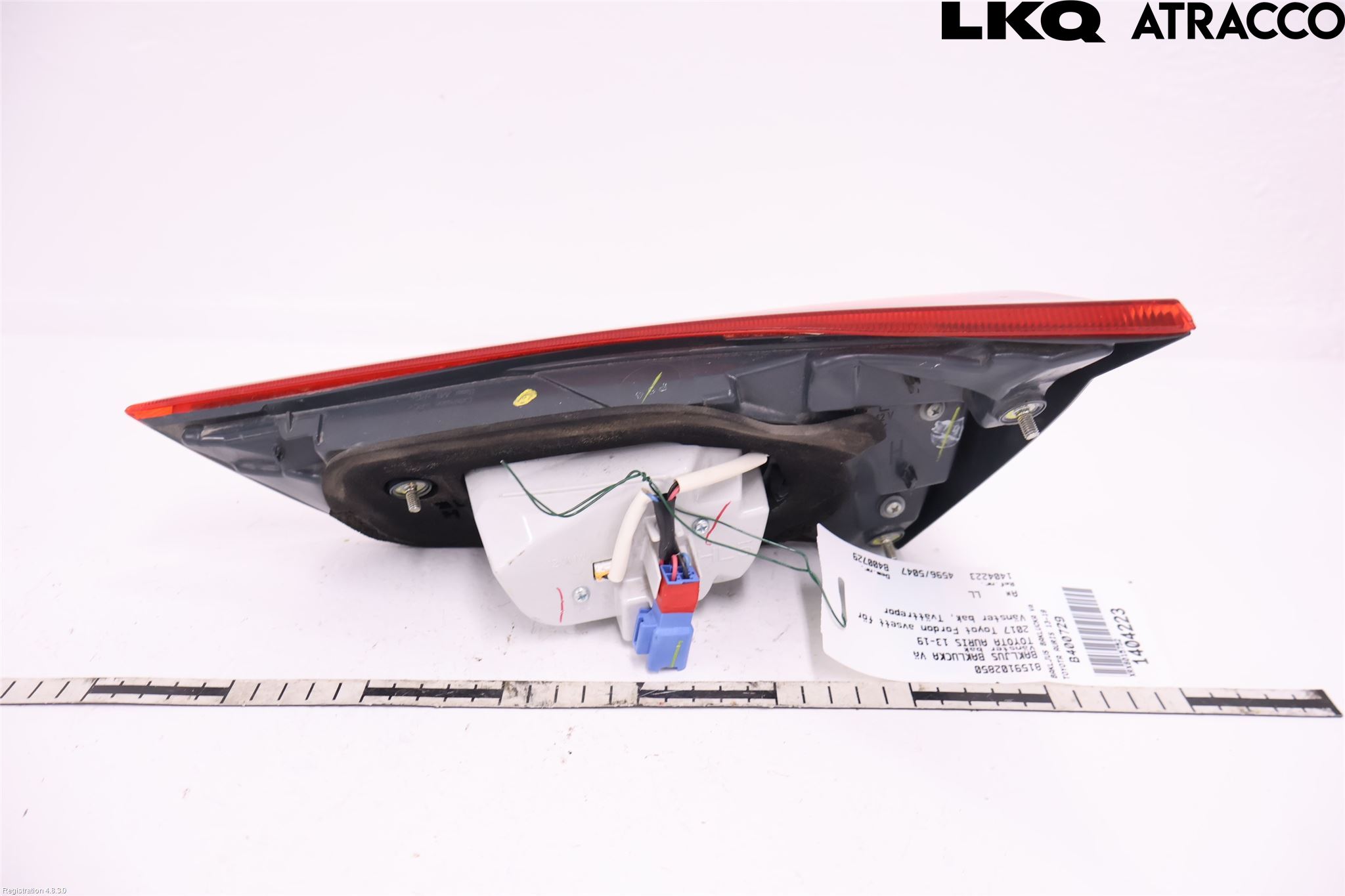 Toyota AURIS 13-19 Bakljus Lucka Vä