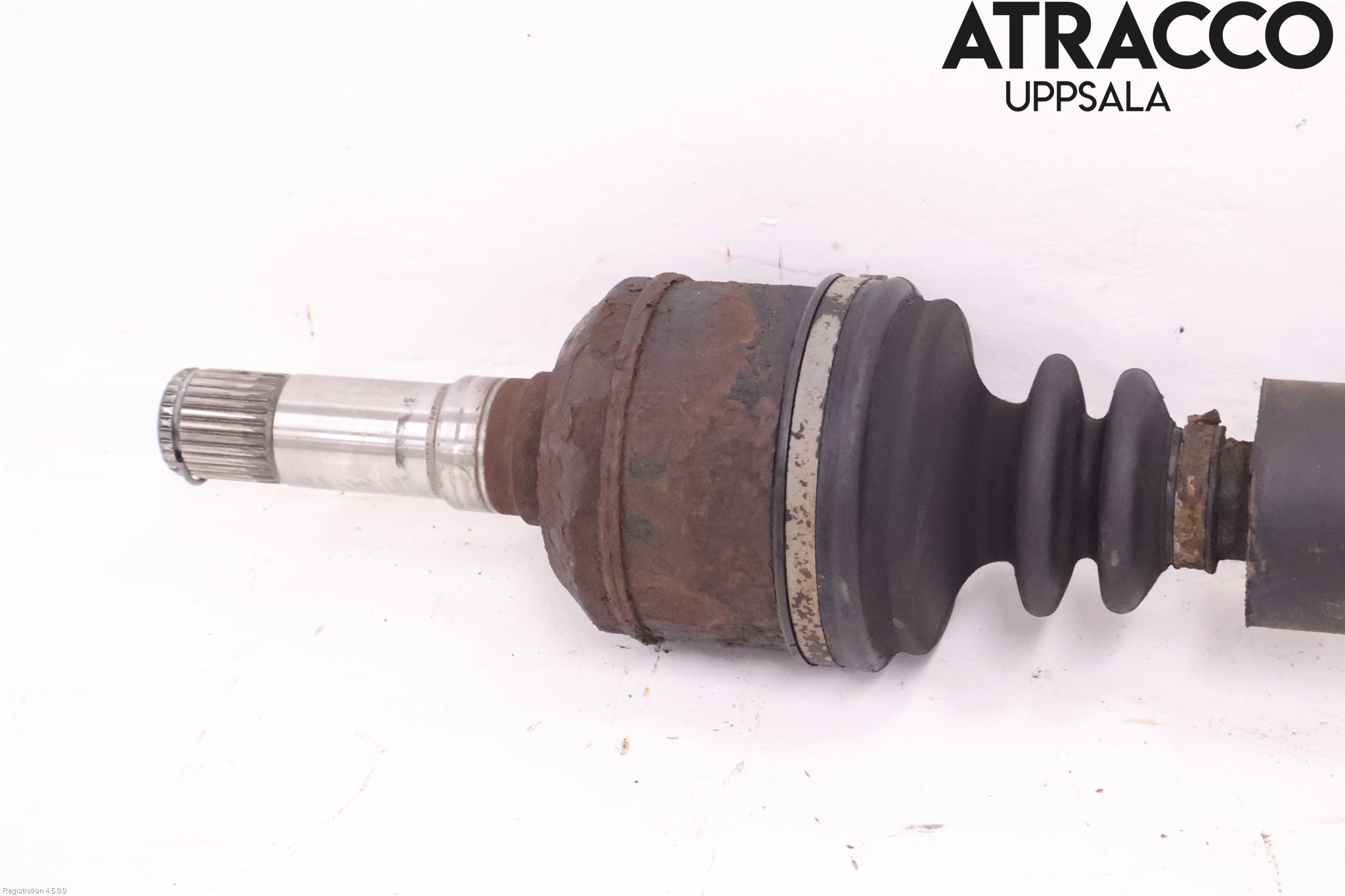 Saab 9-5 -05 Drivaxel Fram Vänster