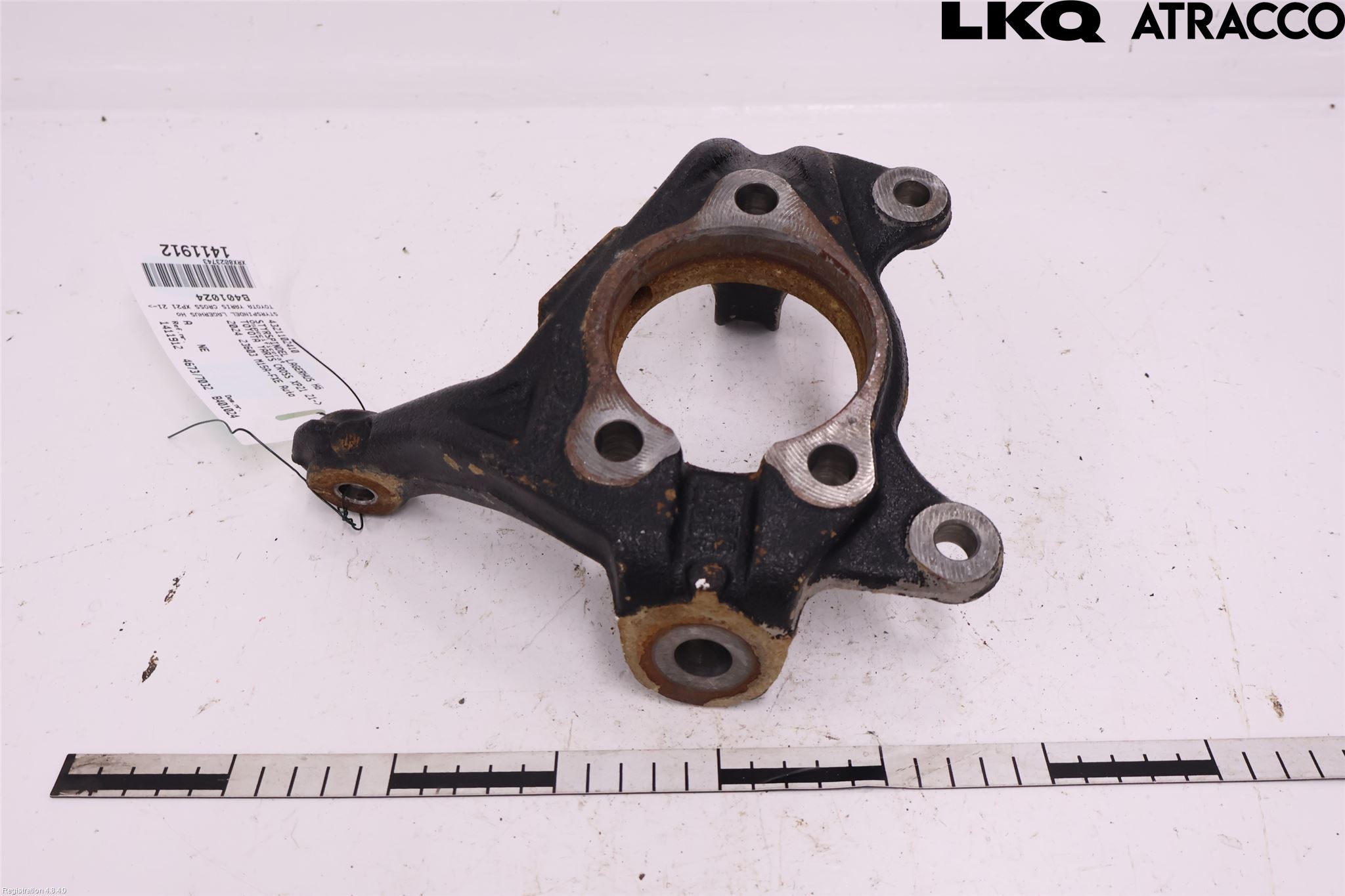 Toyota YARIS CROSS XP21 21- Styrspindel Lagerhus Hö