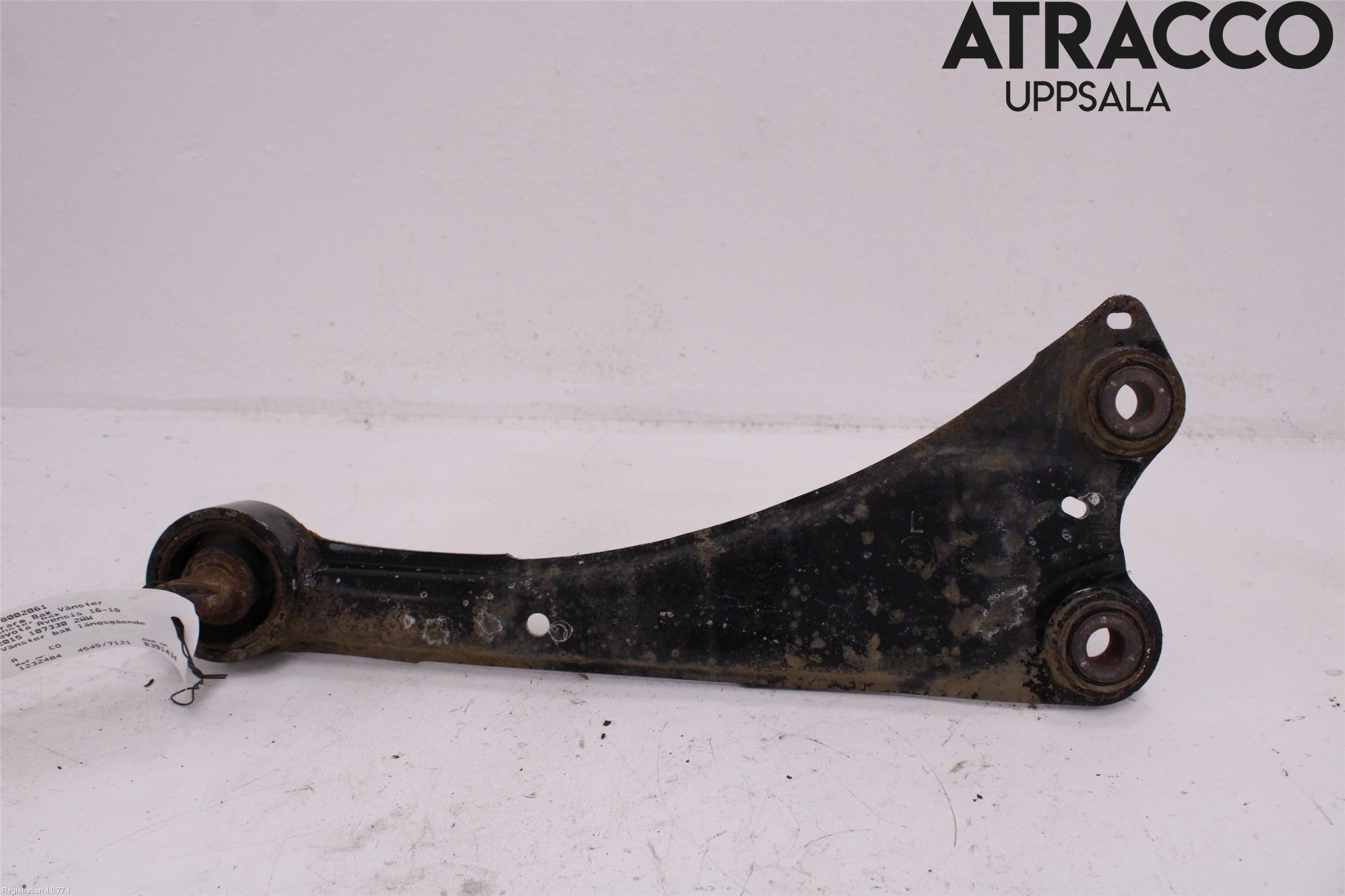 Toyota AVENSIS 16-18 Bärarm Bak Vänster