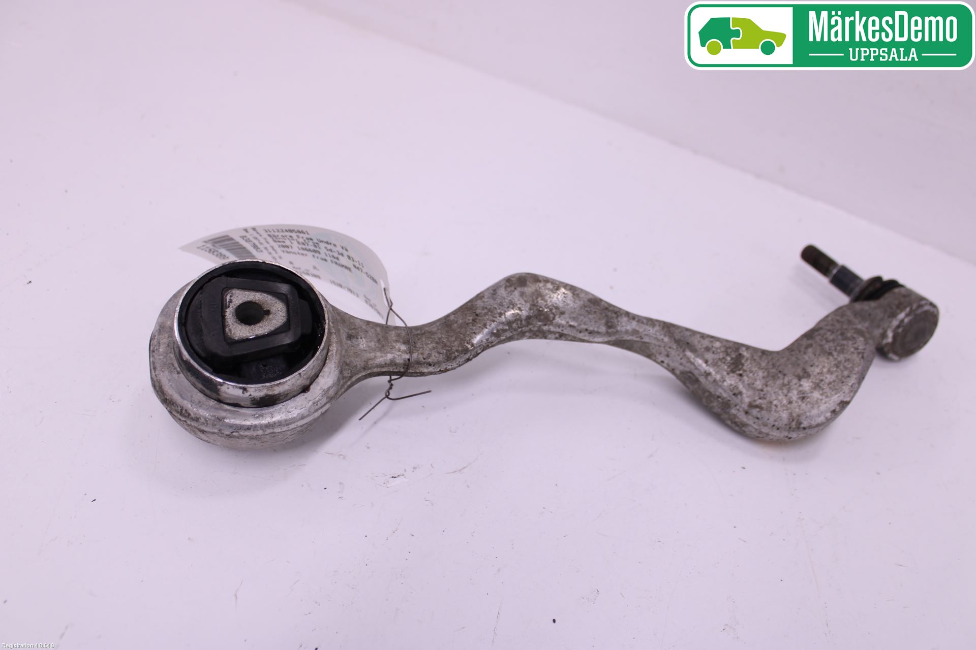 BMW 1 E87/81 5D/3D 03-11 Bärarm Fram Undre Vä