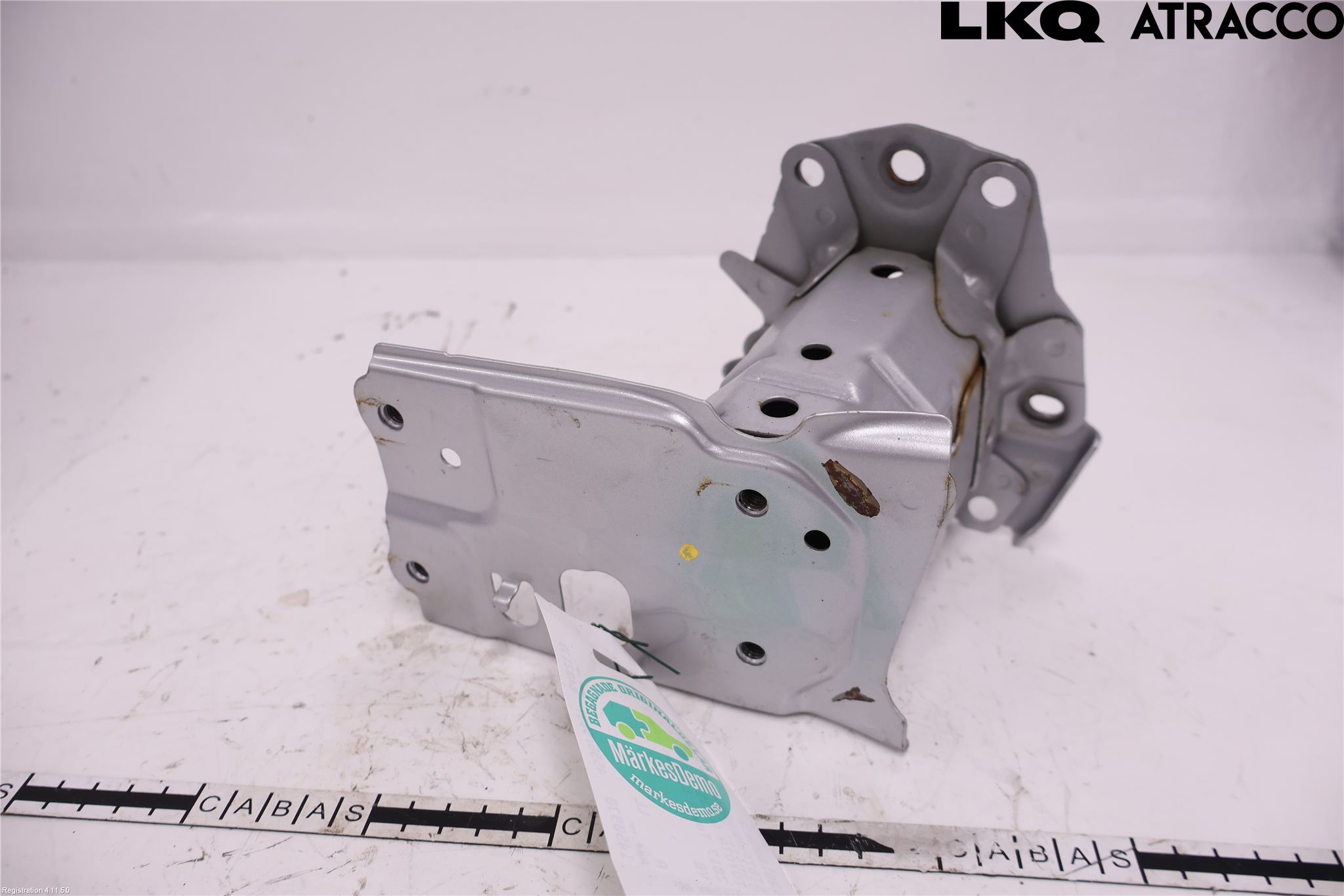 Toyota AURIS 13-19 Stötfångarbärjärn Bak