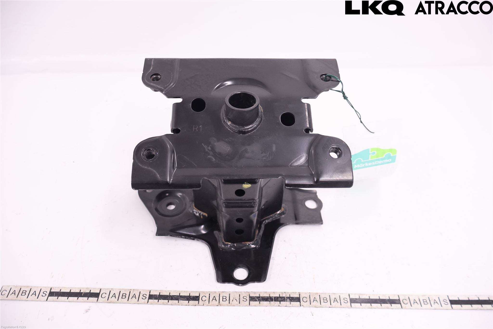 Toyota YARIS XP21 20- Stötfångarbärjärn Fram