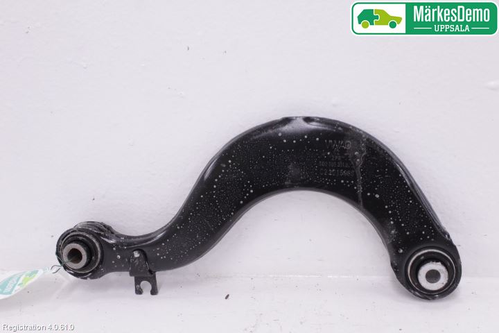 Volkswagen VW PASSAT 15-19 Bärarm Bak Övre Höger