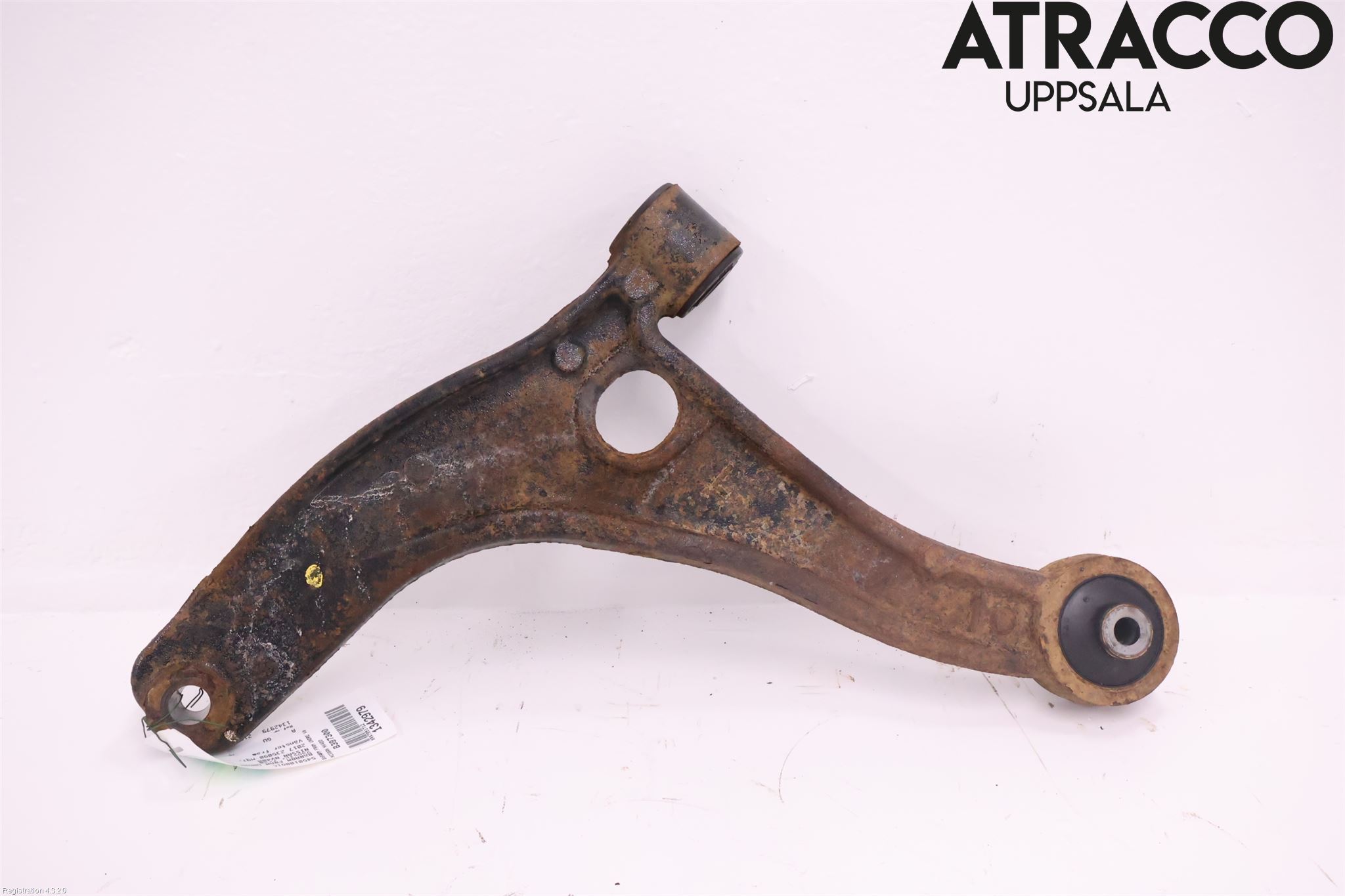 Nissan NV400 12-24 Bärarm Fram Undre Vä