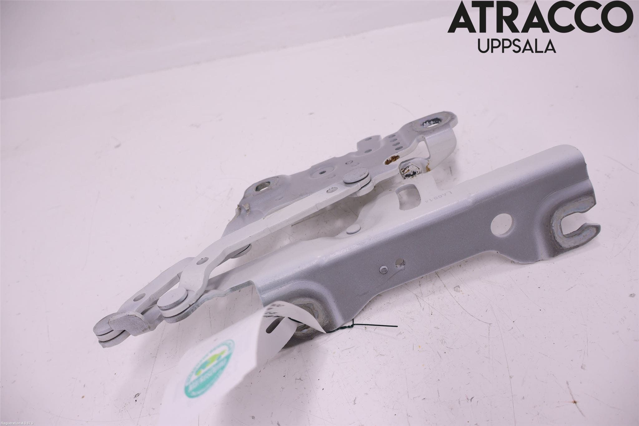 BMW 1 F20/F21 11-19 Huvgångjärn