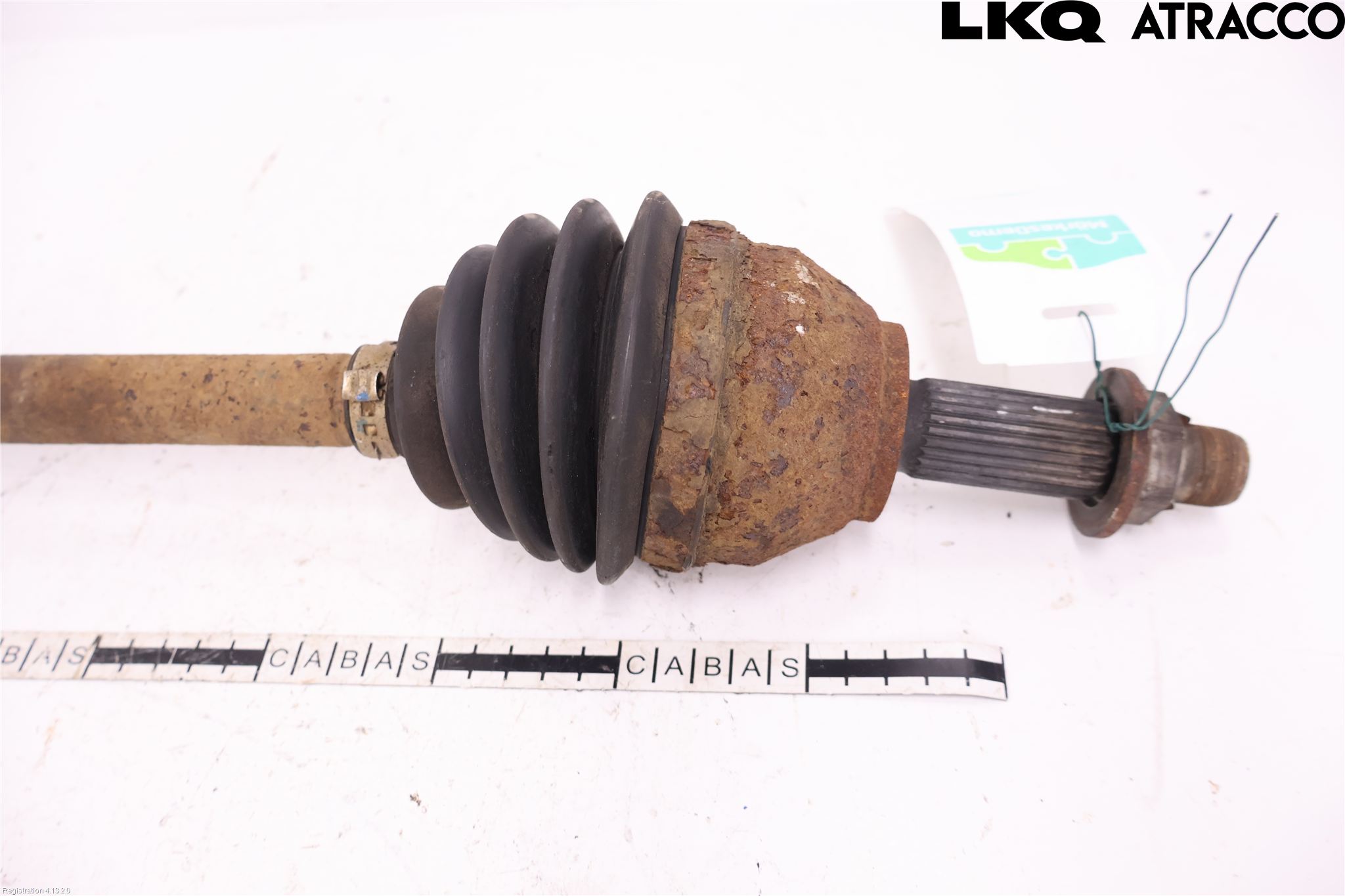 Ford TRANSIT CONNECT 09-13 Drivaxel Fram Vänster