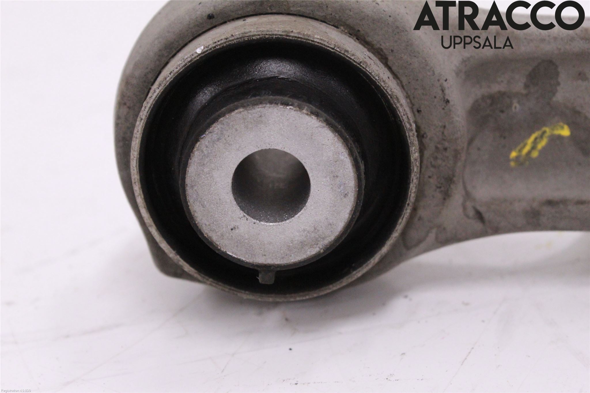 BMW 5 F10/F11/F18 09-17 Bärarm Fram Undre Vä