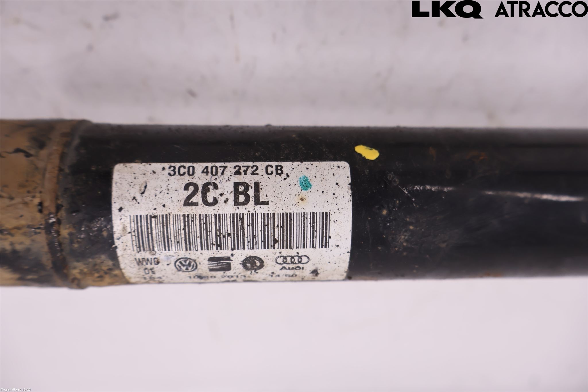 Volkswagen VW PASSAT 11-14 Drivaxel Fram Höger