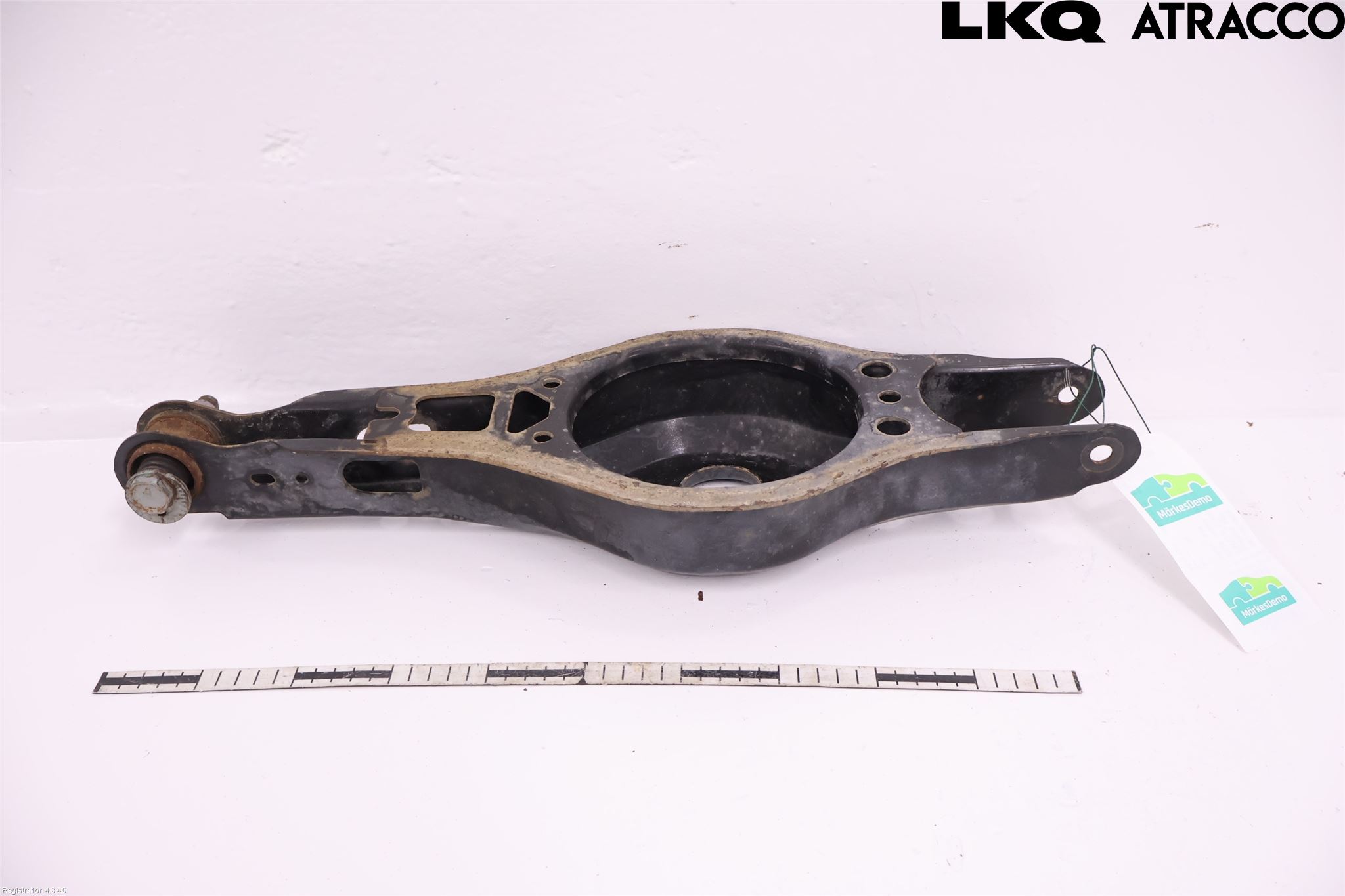 Toyota C-HR 16-23 Bärarm Bak Höger