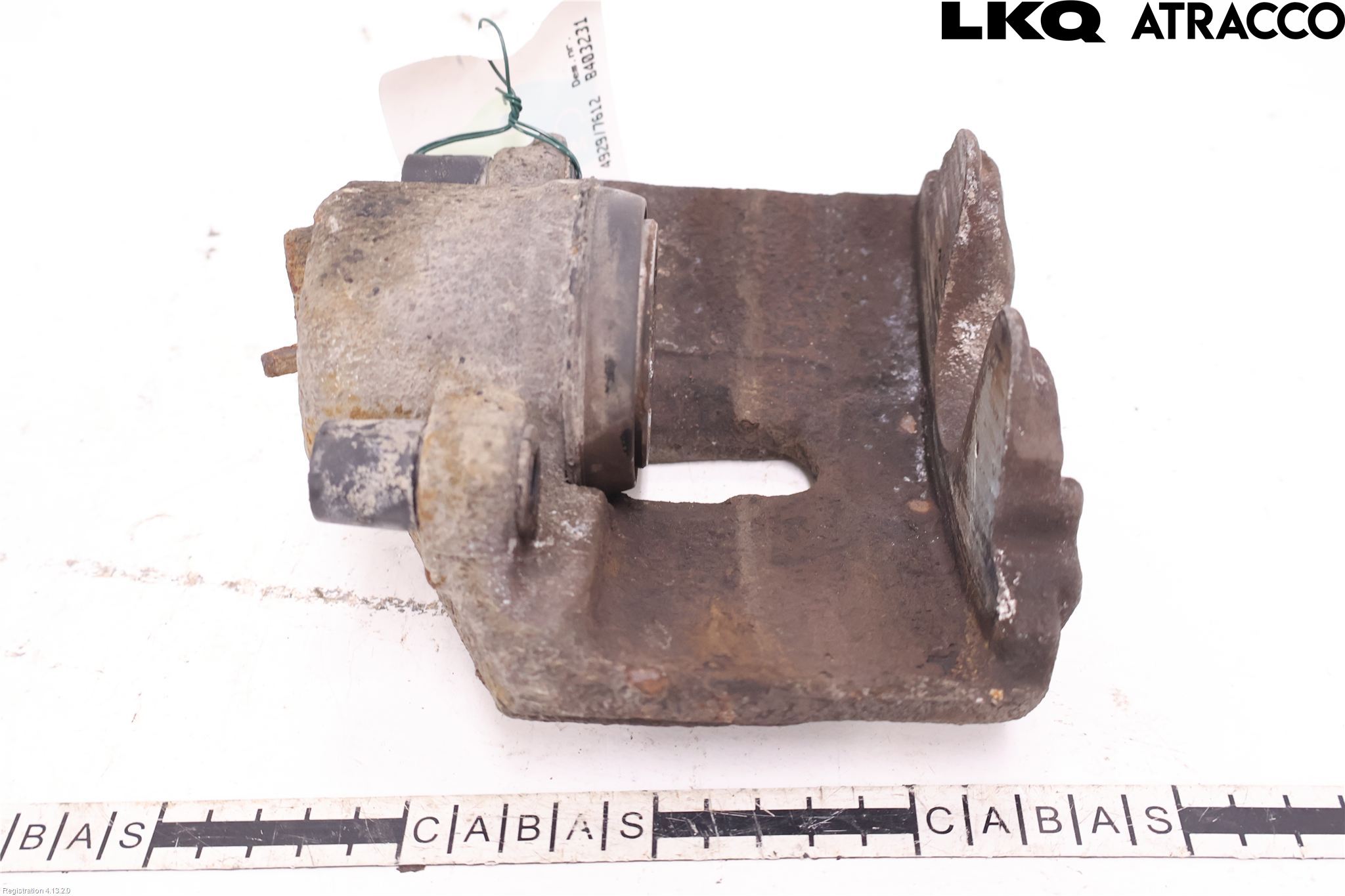 Volkswagen VW PASSAT 11-14 Bromsok Fram Höger