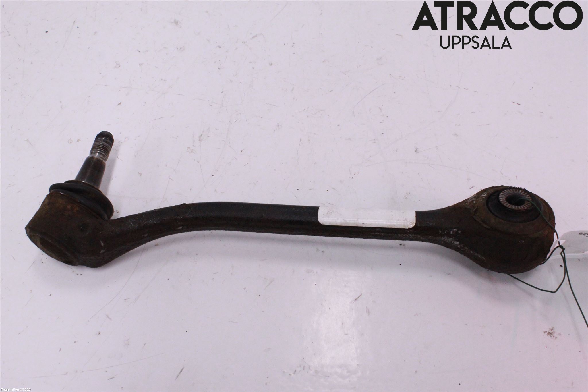 BMW X3 E83     03-10 Bärarm Fram Undre Vä