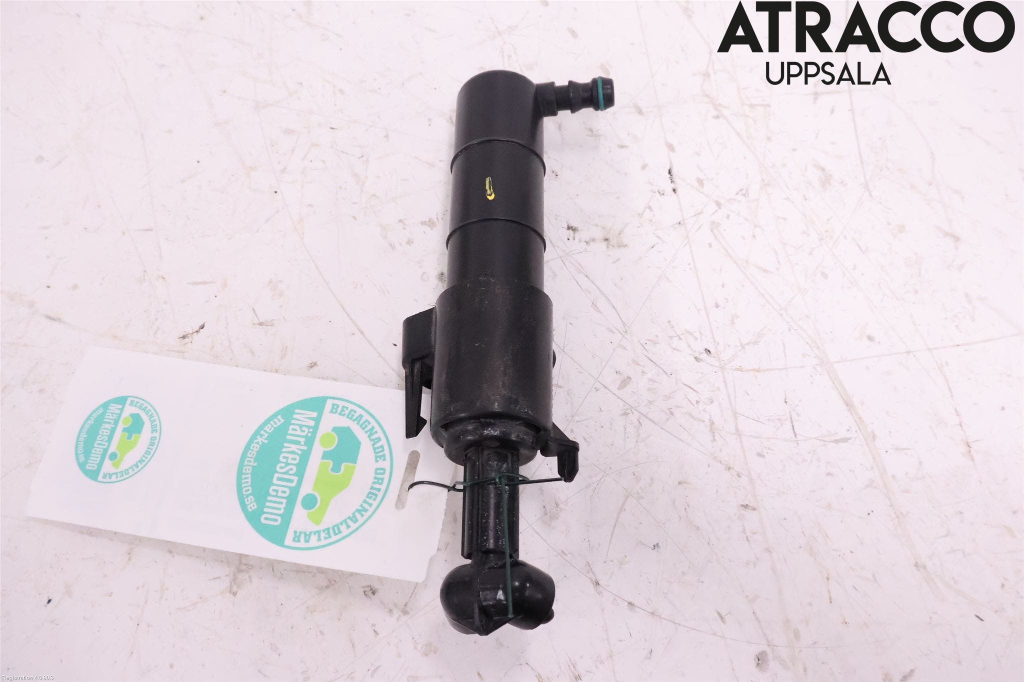 Mercedes-Benz MB C-KLASS (W204) 07-15 Spolarmunstycke Strålkastare