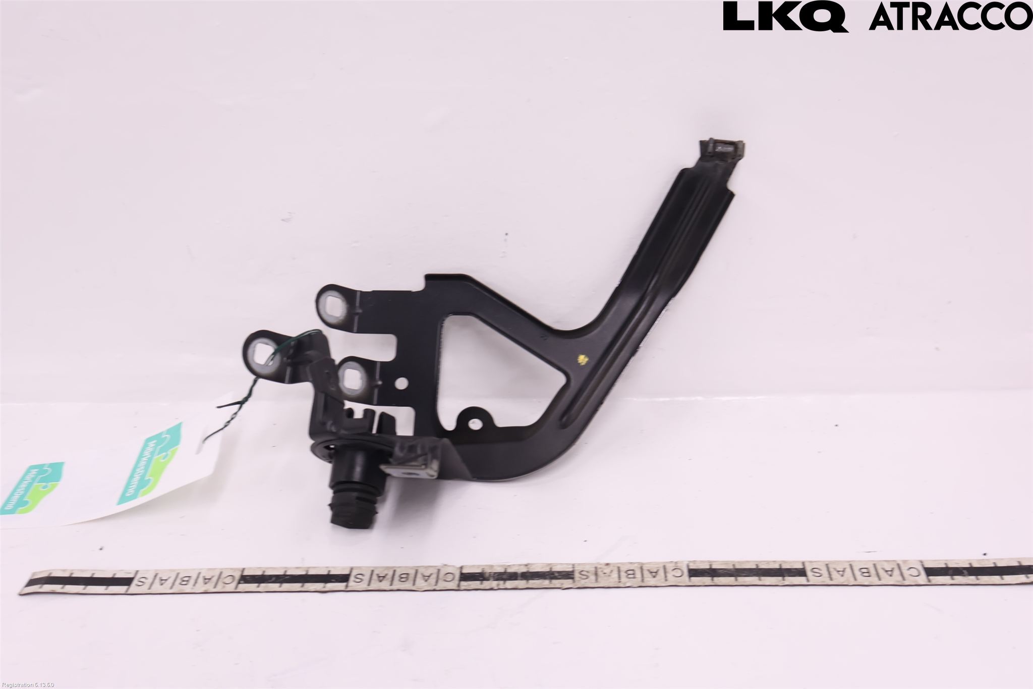 BMW 5 F10/F11/F18 09-17 Skärmfäste Fram Hö