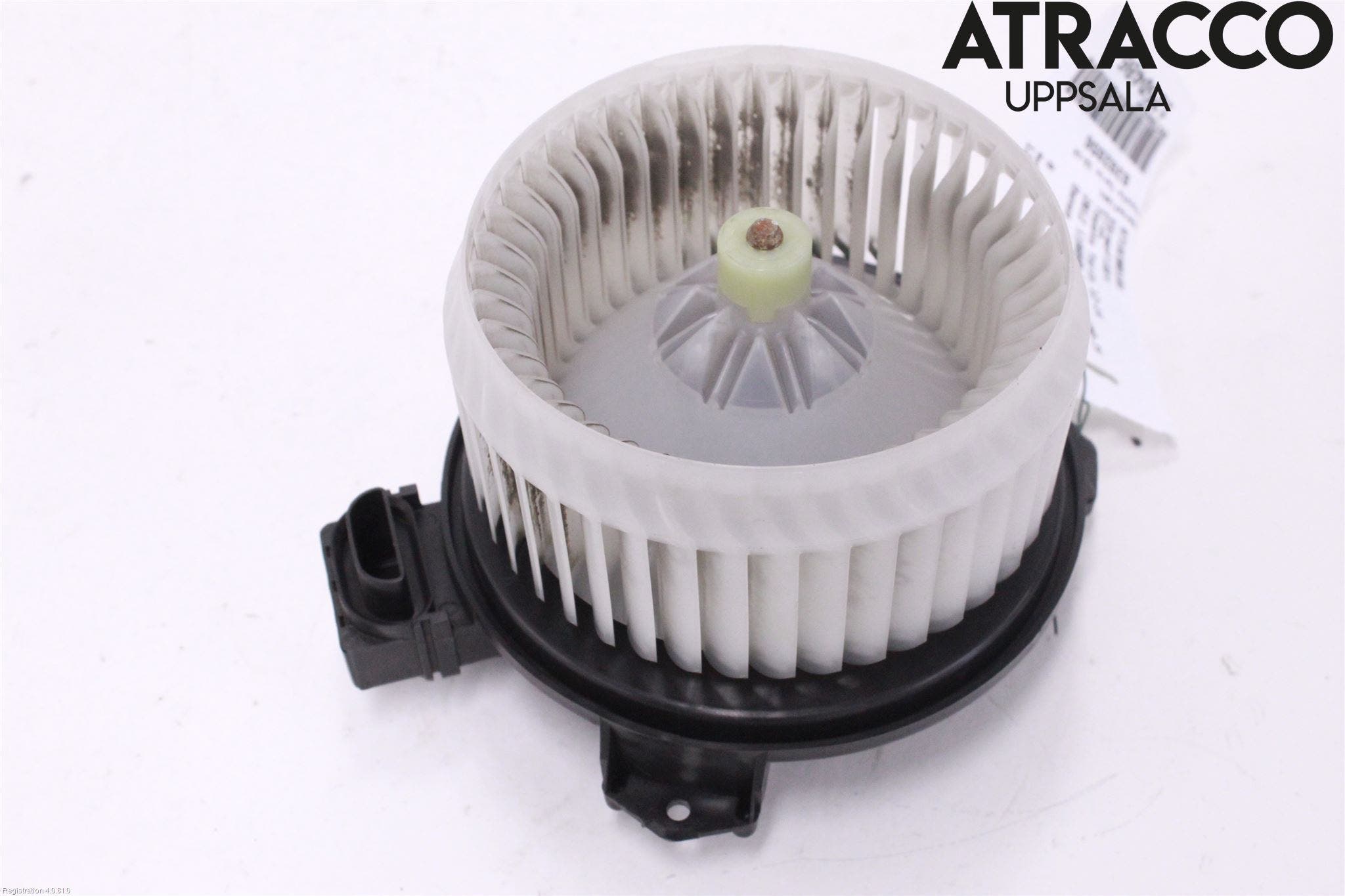 Toyota YARIS XP130 12-14 Värmefläkt