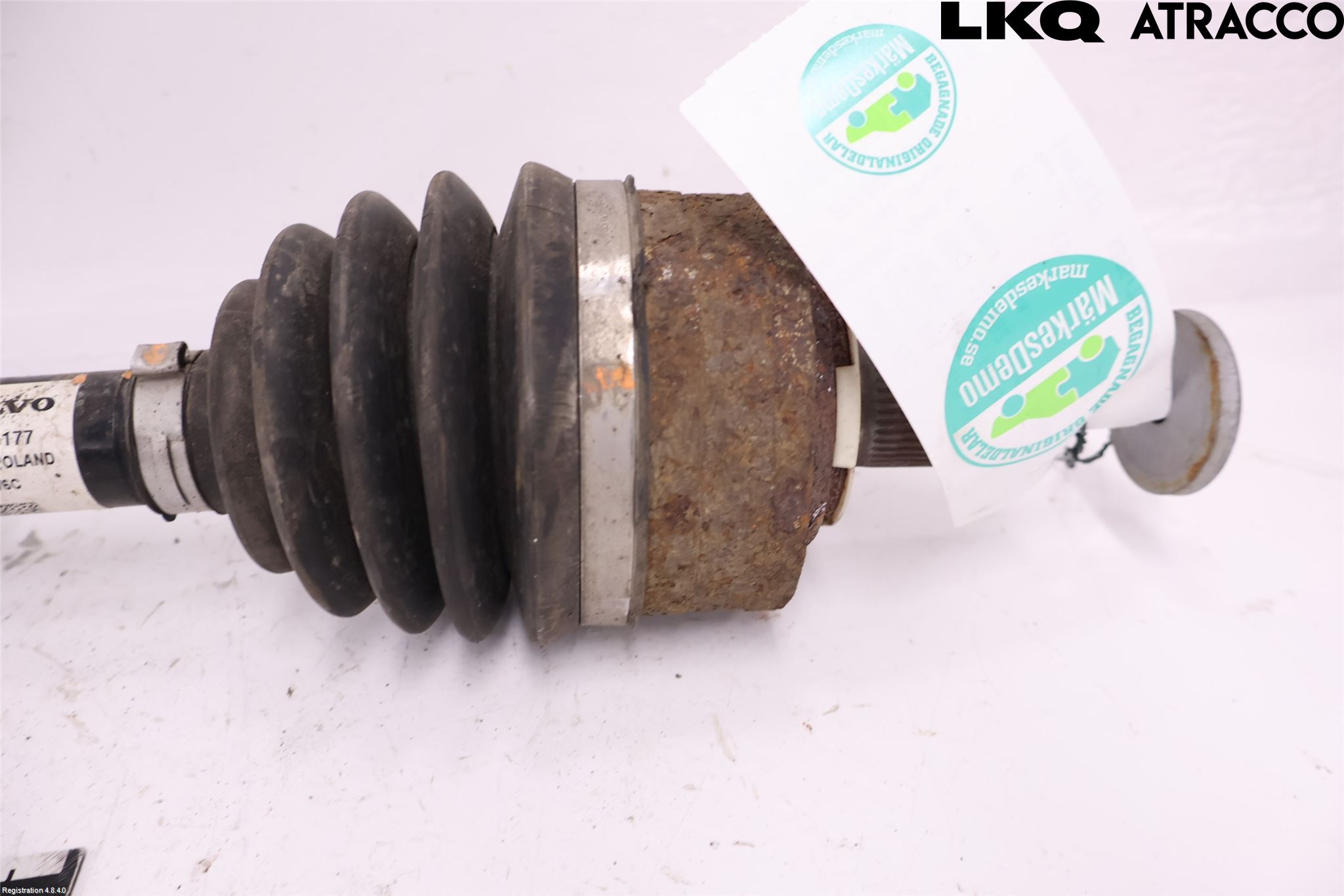 Volvo XC60 18- Drivaxel Fram Höger