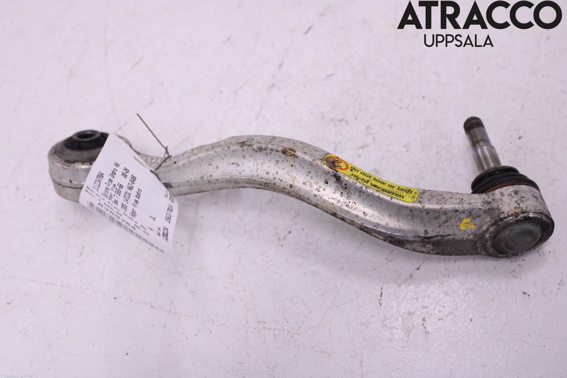 BMW 7 E65/66    00-08 Bärarm Fram Undre Hö