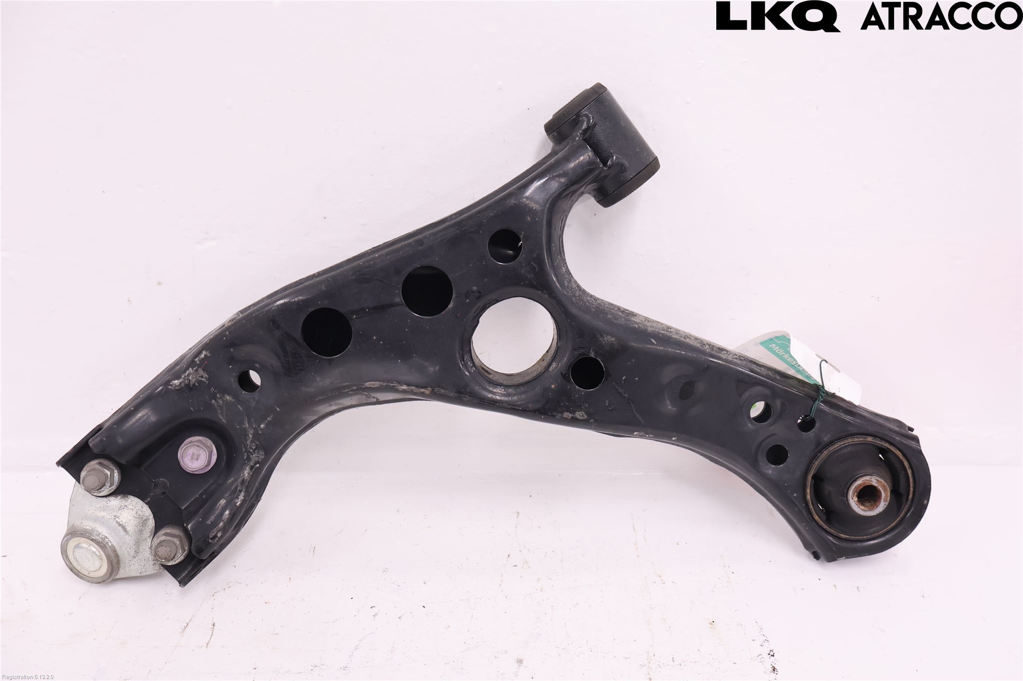 Toyota COROLLA CROSS XG10 22- Bärarm Fram Undre Hö