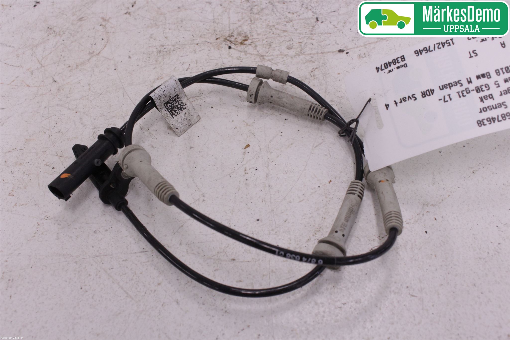 BMW 5 G30/G31/F90 17-23 Abs Sensor