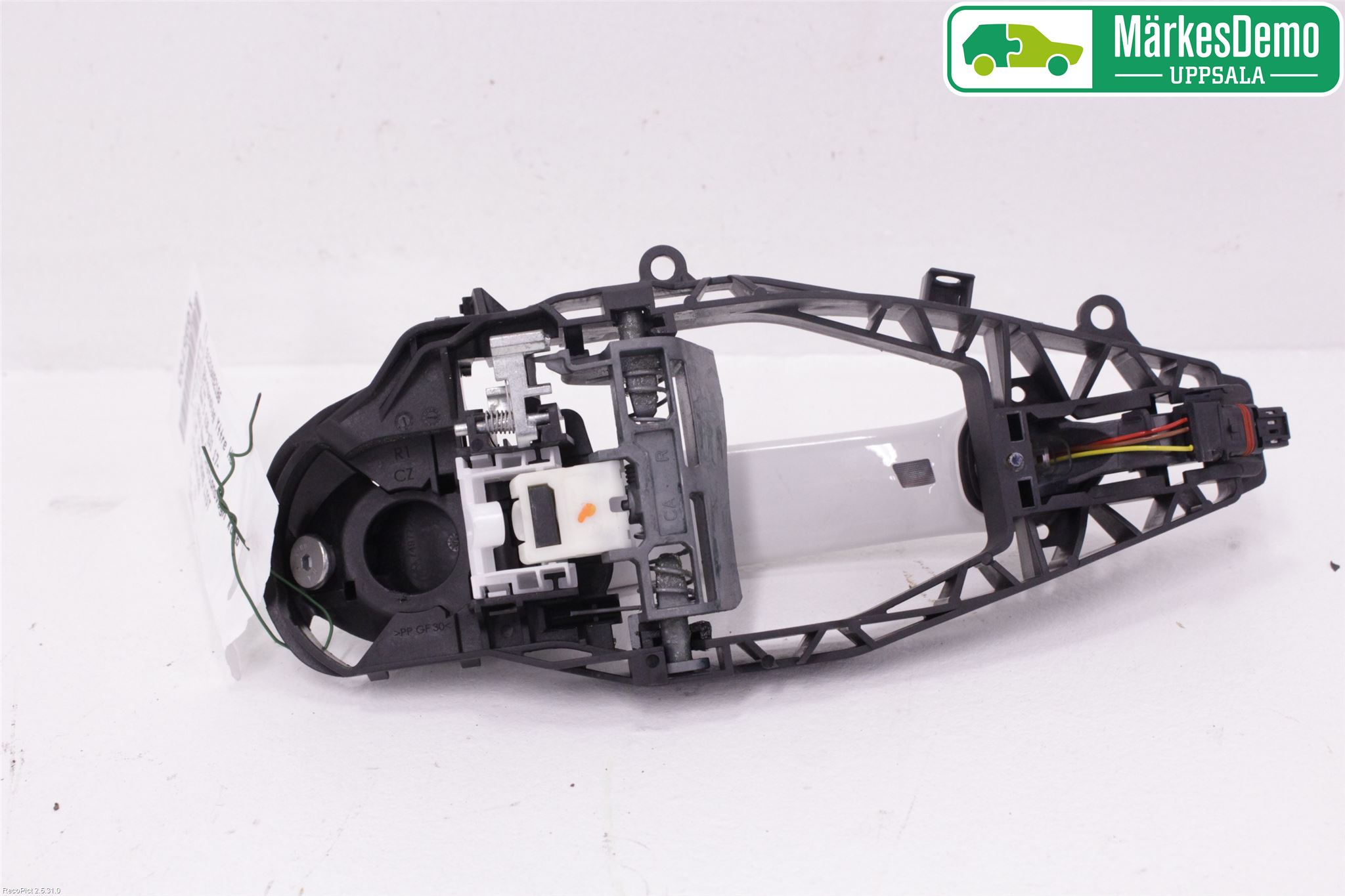 BMW 5 G30/G31/F90 17-23 Dörrhandtag Yttre Hö