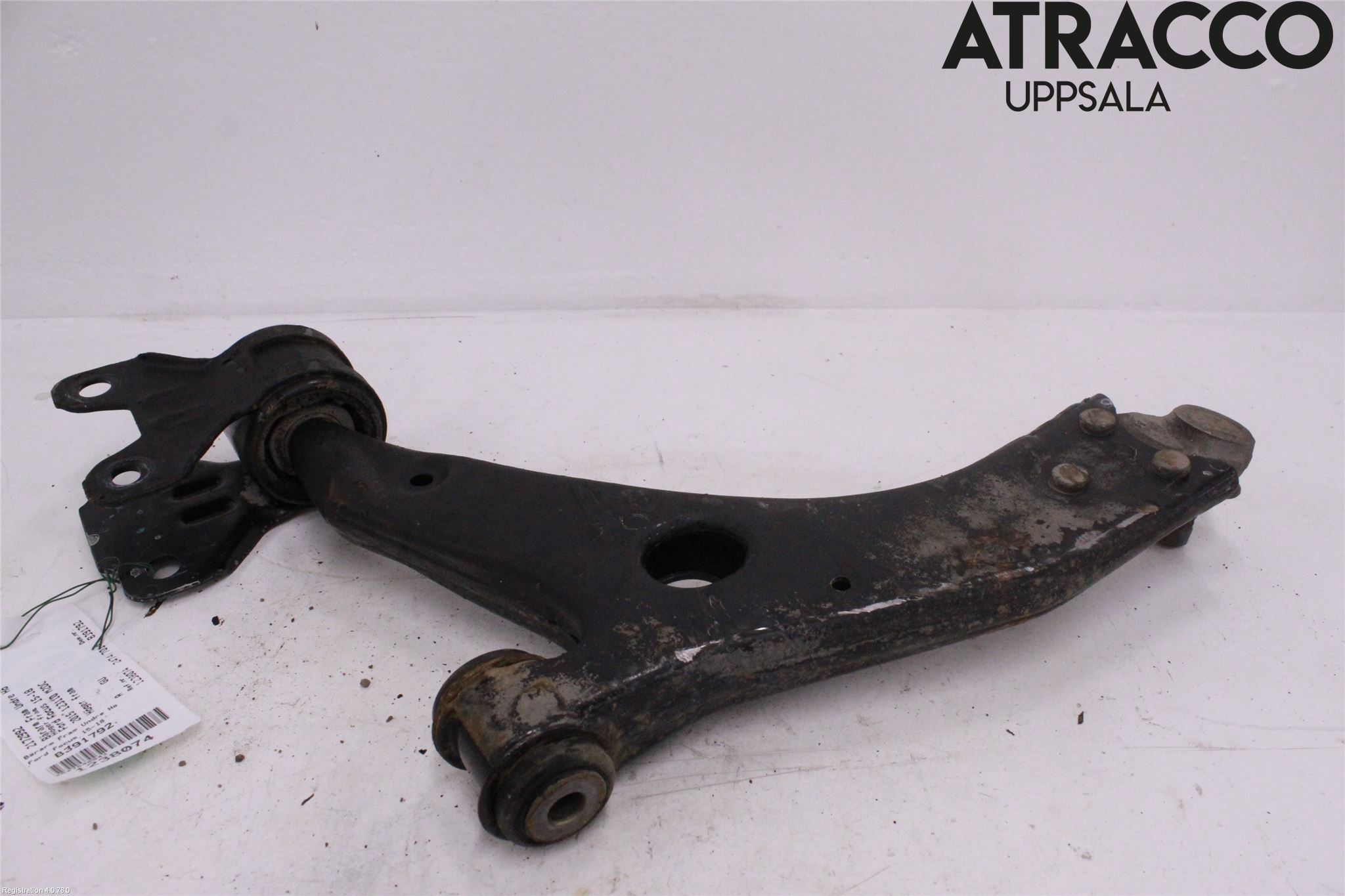 Ford FOCUS 15-18 Bärarm Fram Undre Hö