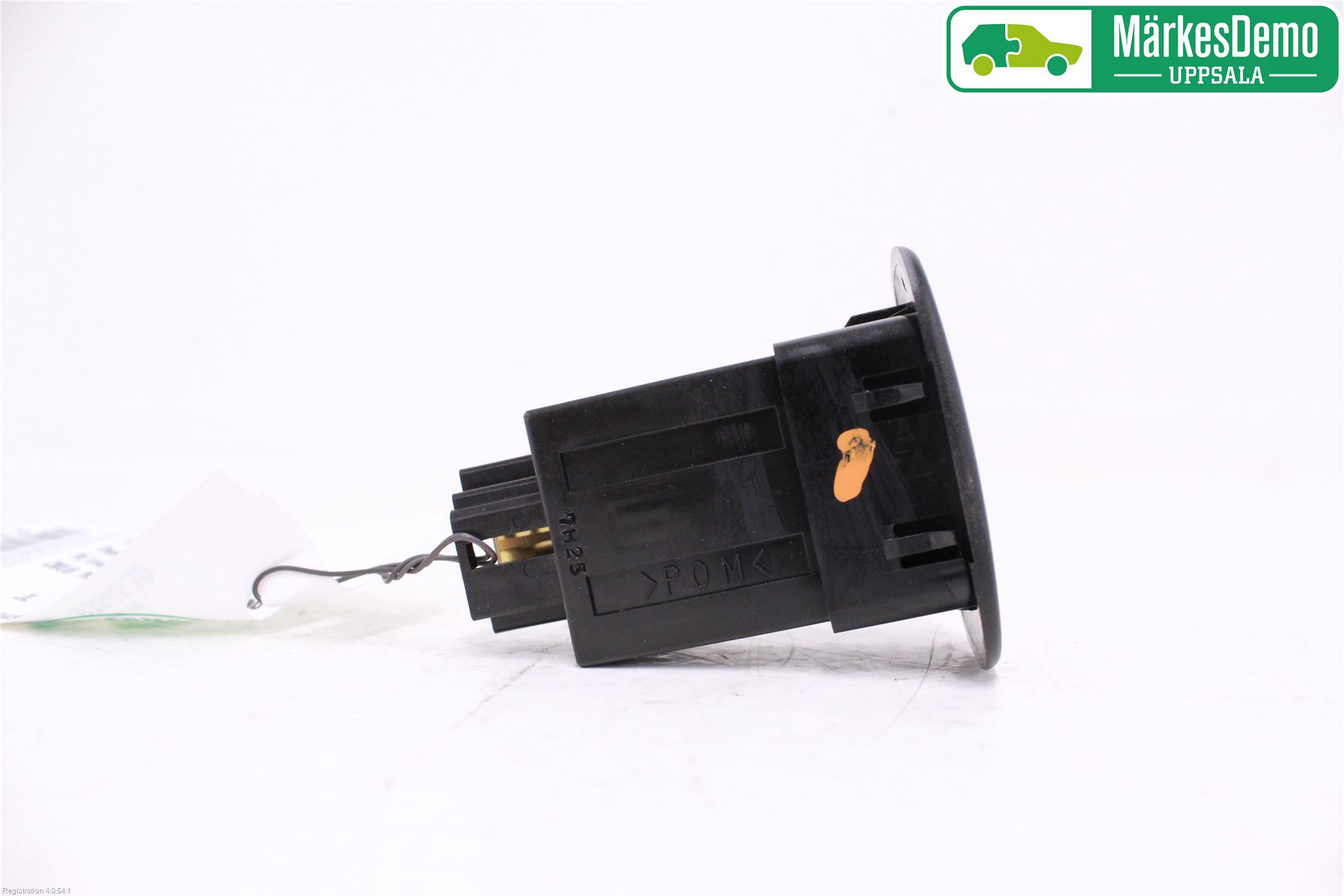 Mitsubishi OUTLANDER 13-21 Strömställare Baklucka