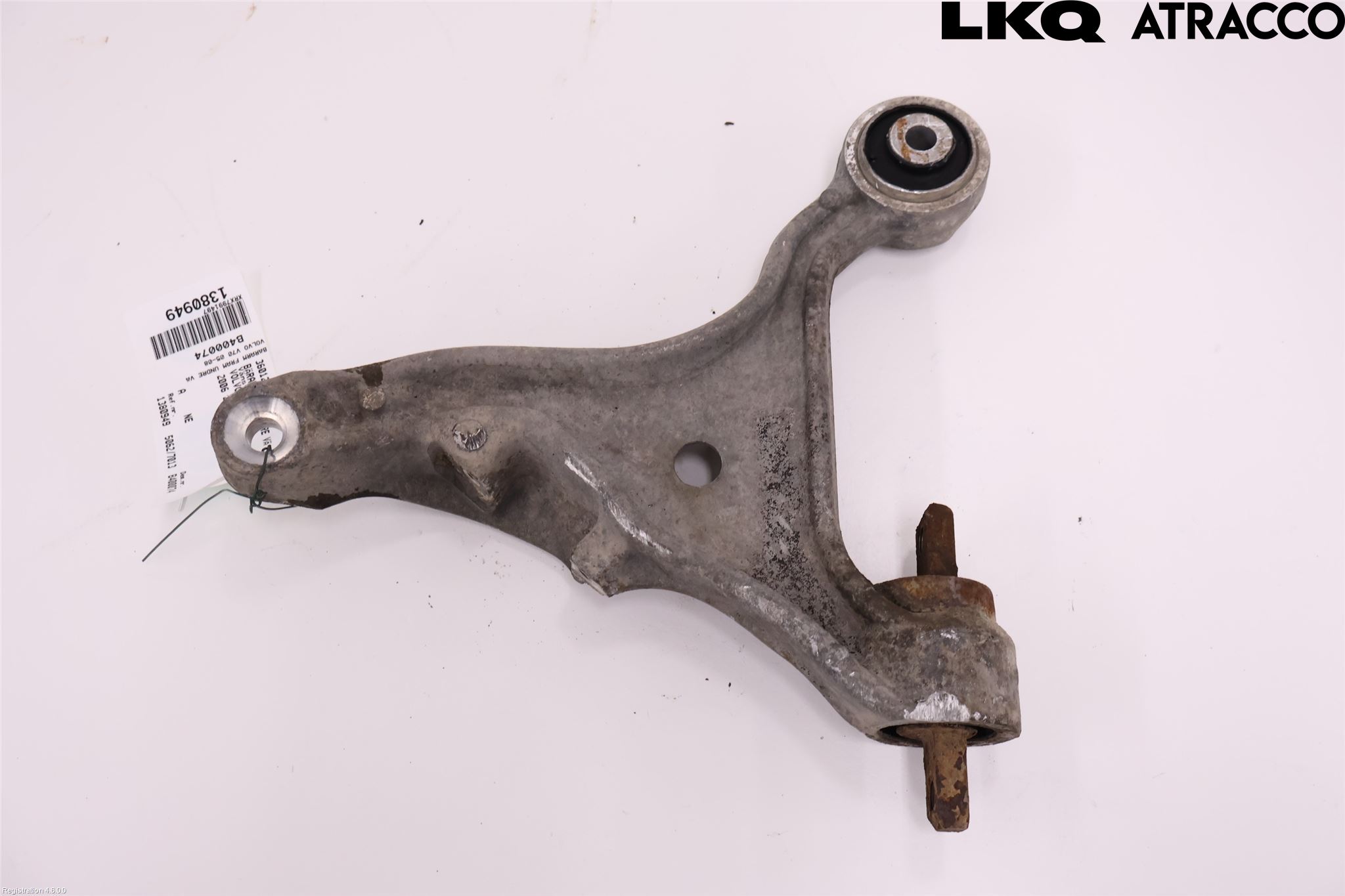 Volvo V70 05-08 Bärarm Fram Undre Vä