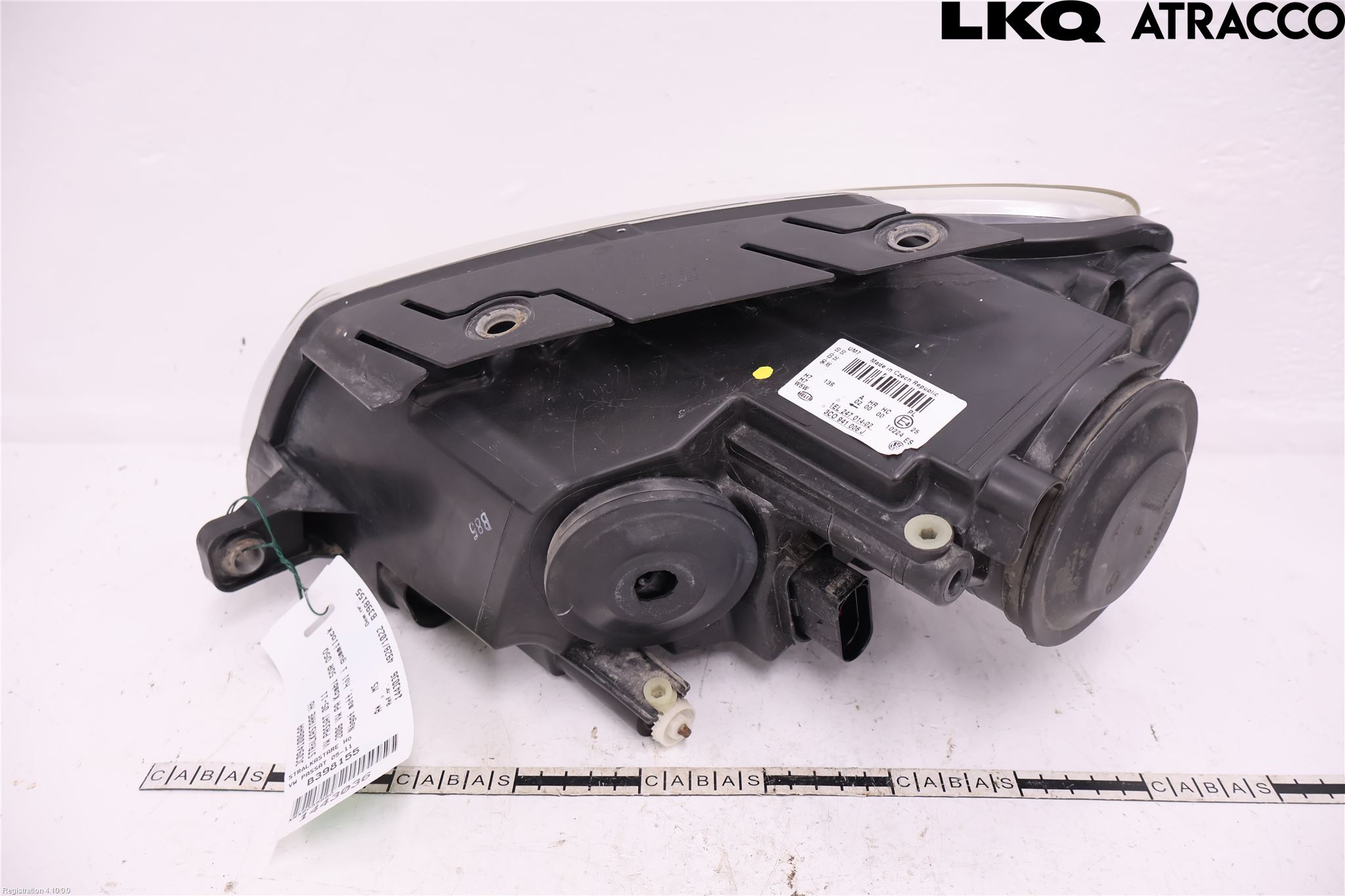 Volkswagen VW PASSAT 05-11 Strålkastare Höger