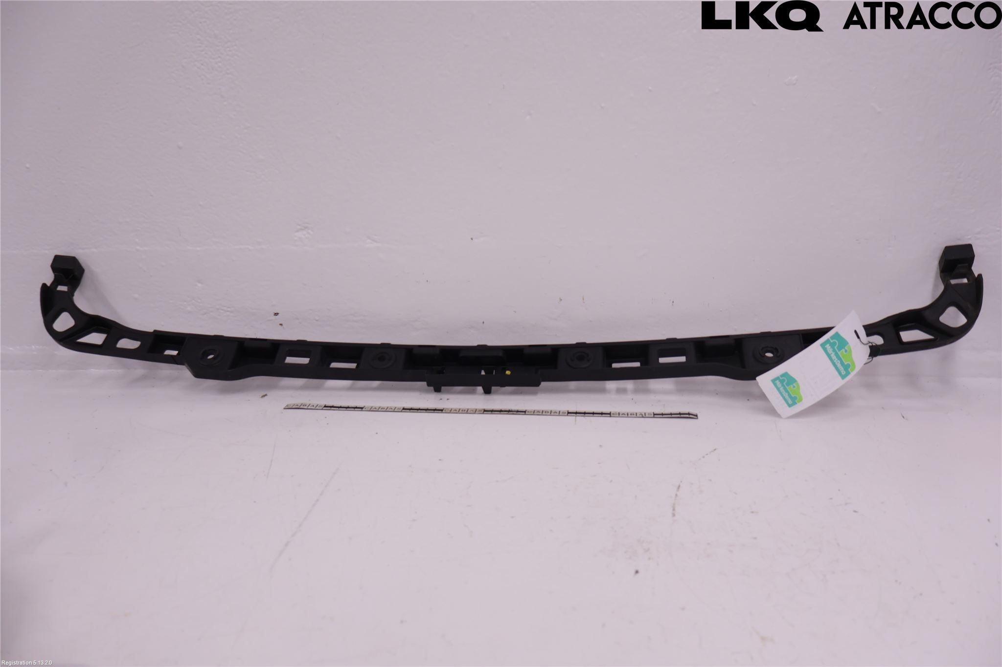 Volkswagen VW GOLF VI 09-13 Stötfångardel Bak Mitt