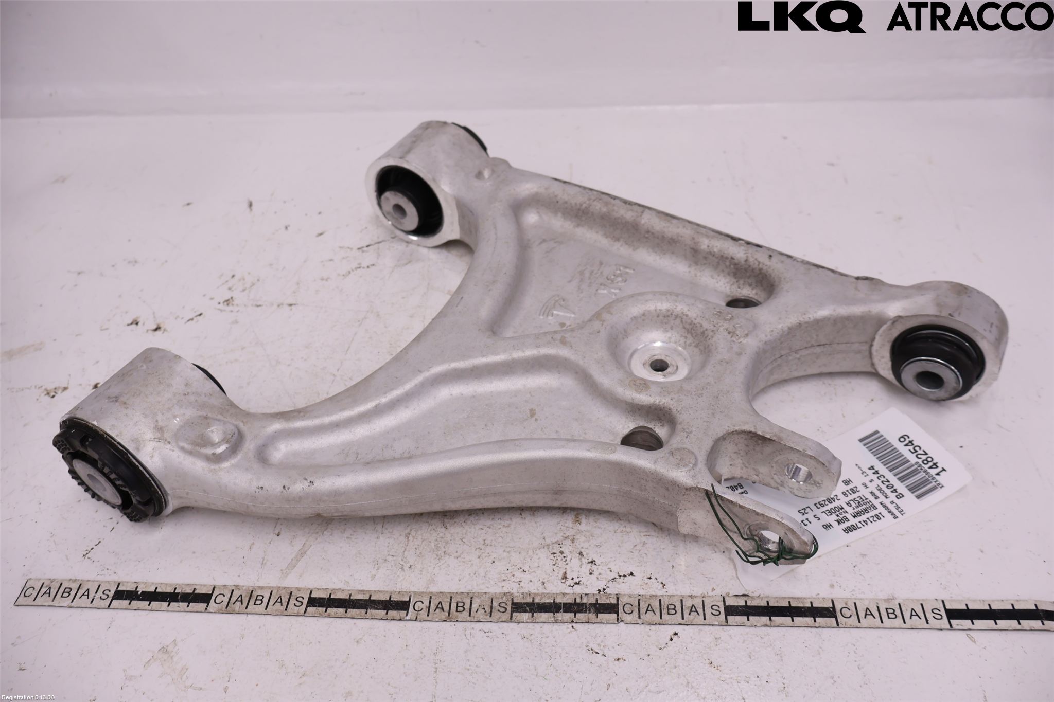 Tesla MODEL S 13- Bärarm Bak Höger