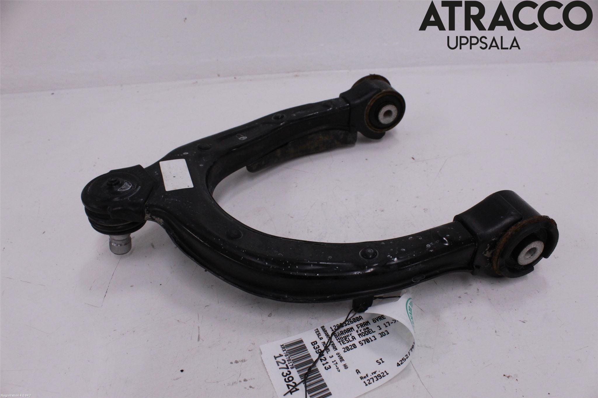 Tesla MODEL 3 17- Bärarm Fram Övre Hö