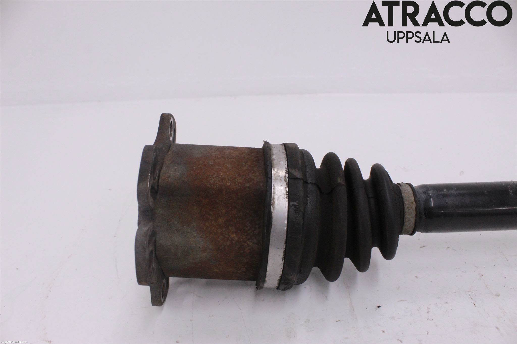 Audi A4/S4 05-07 Drivaxel Fram Höger
