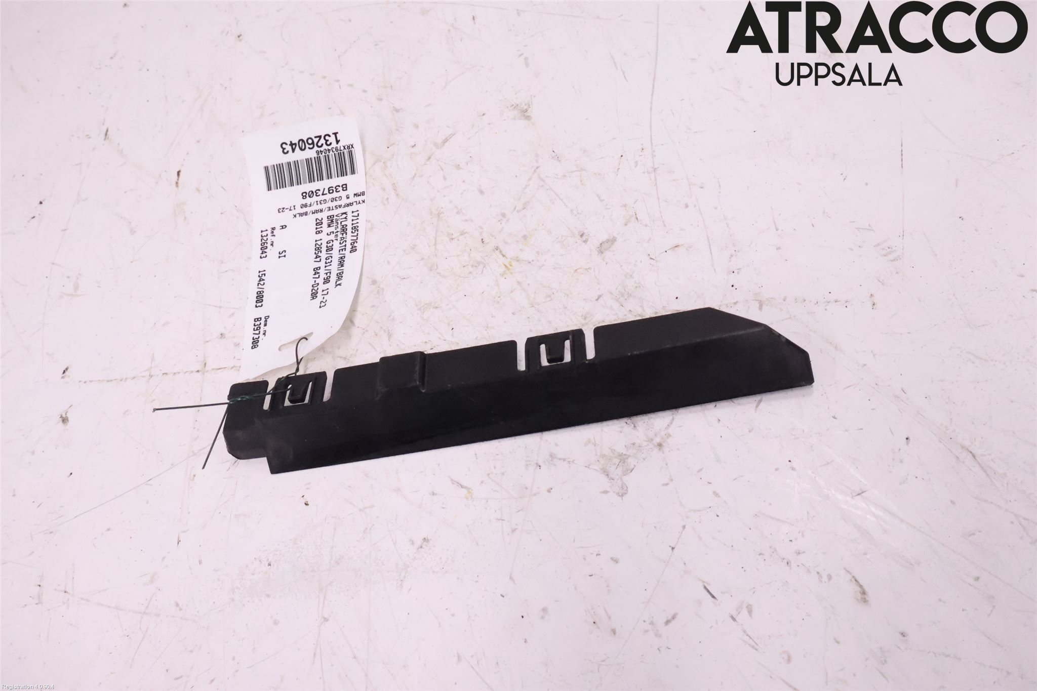 BMW 5 G30/G31/F90 17-23 Kylarfäste-Ram-Balk