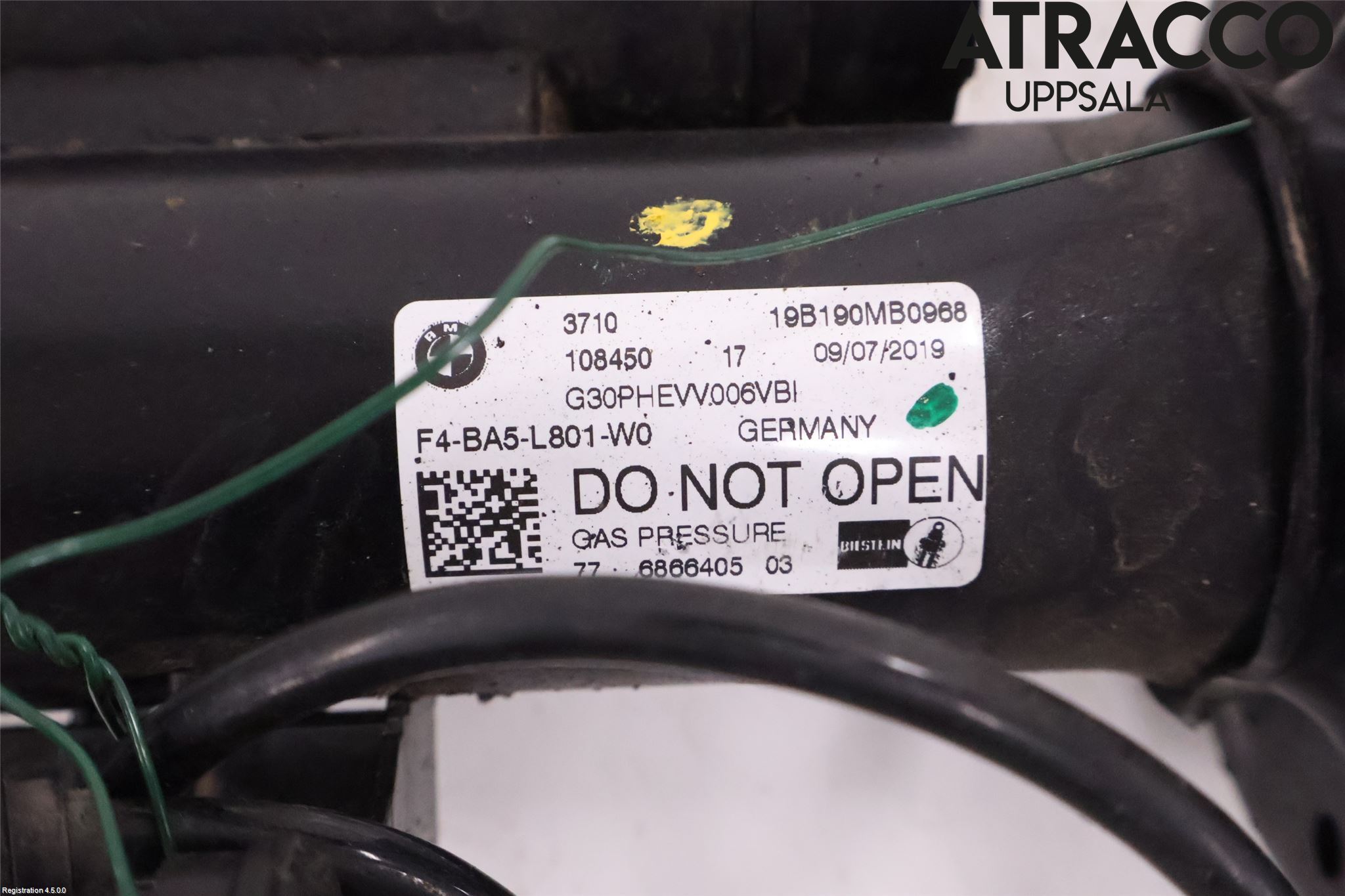 BMW 5 G30/G31/F90 17-23 Fjäderben Fram Vänster