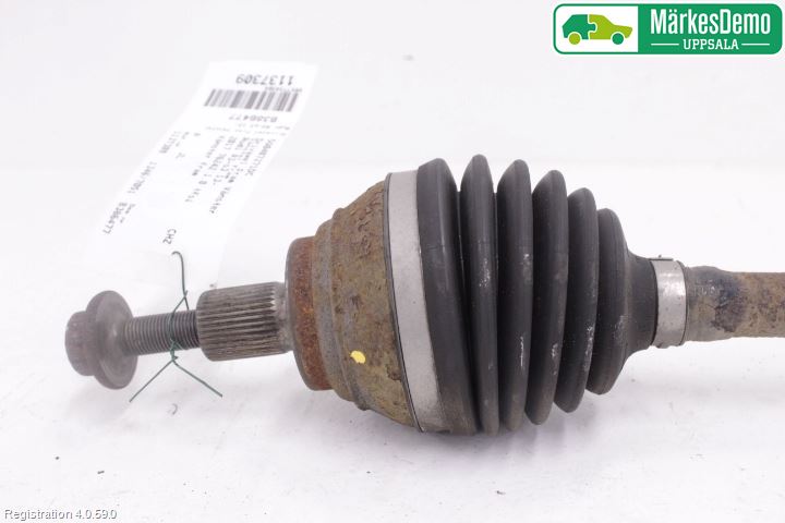 Audi A3/S3 8V 13-20 Drivaxel Fram Vänster