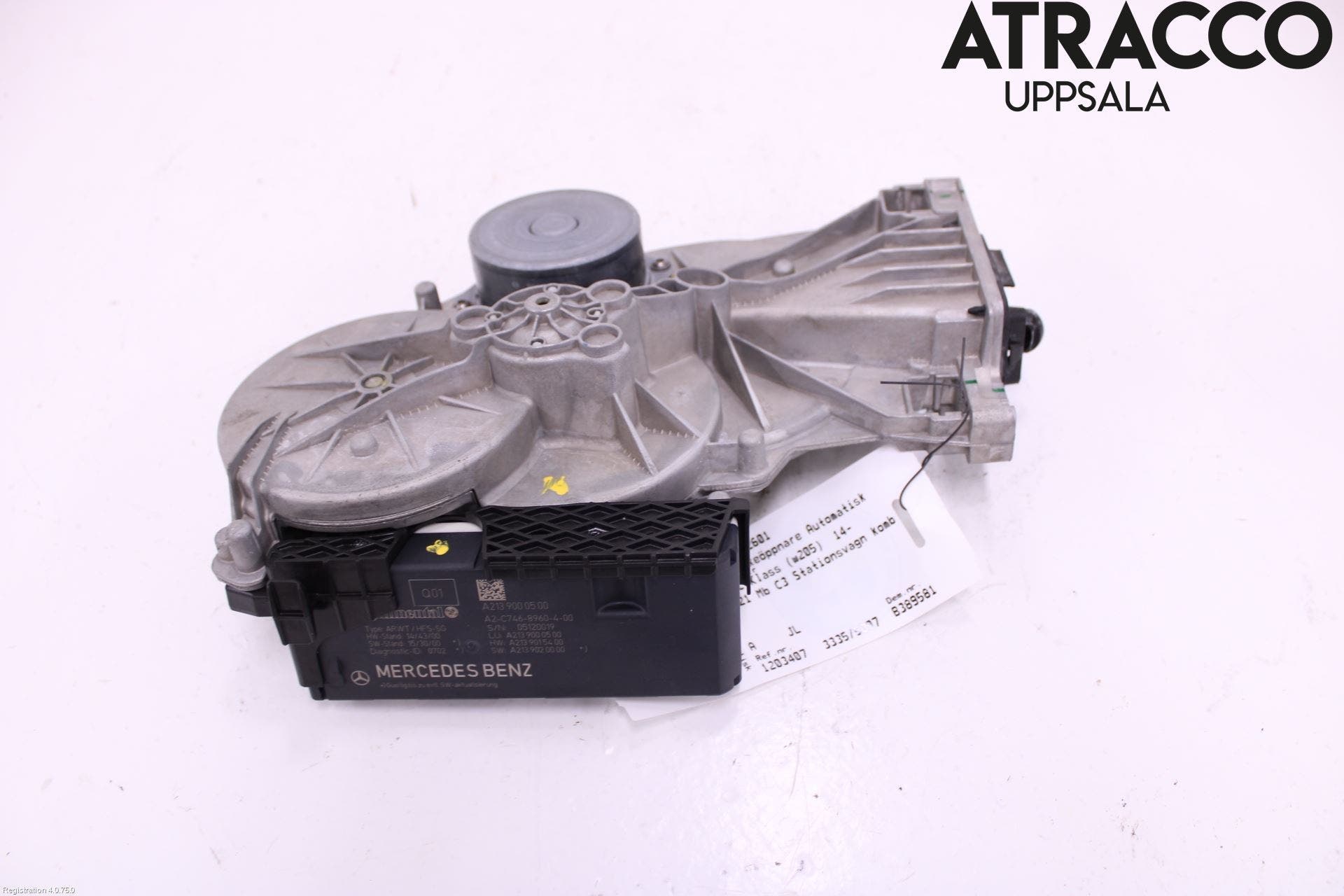 Mercedes-Benz MB C-KLASS (W205) 14-21 Bakluckeöppnare Automatisk